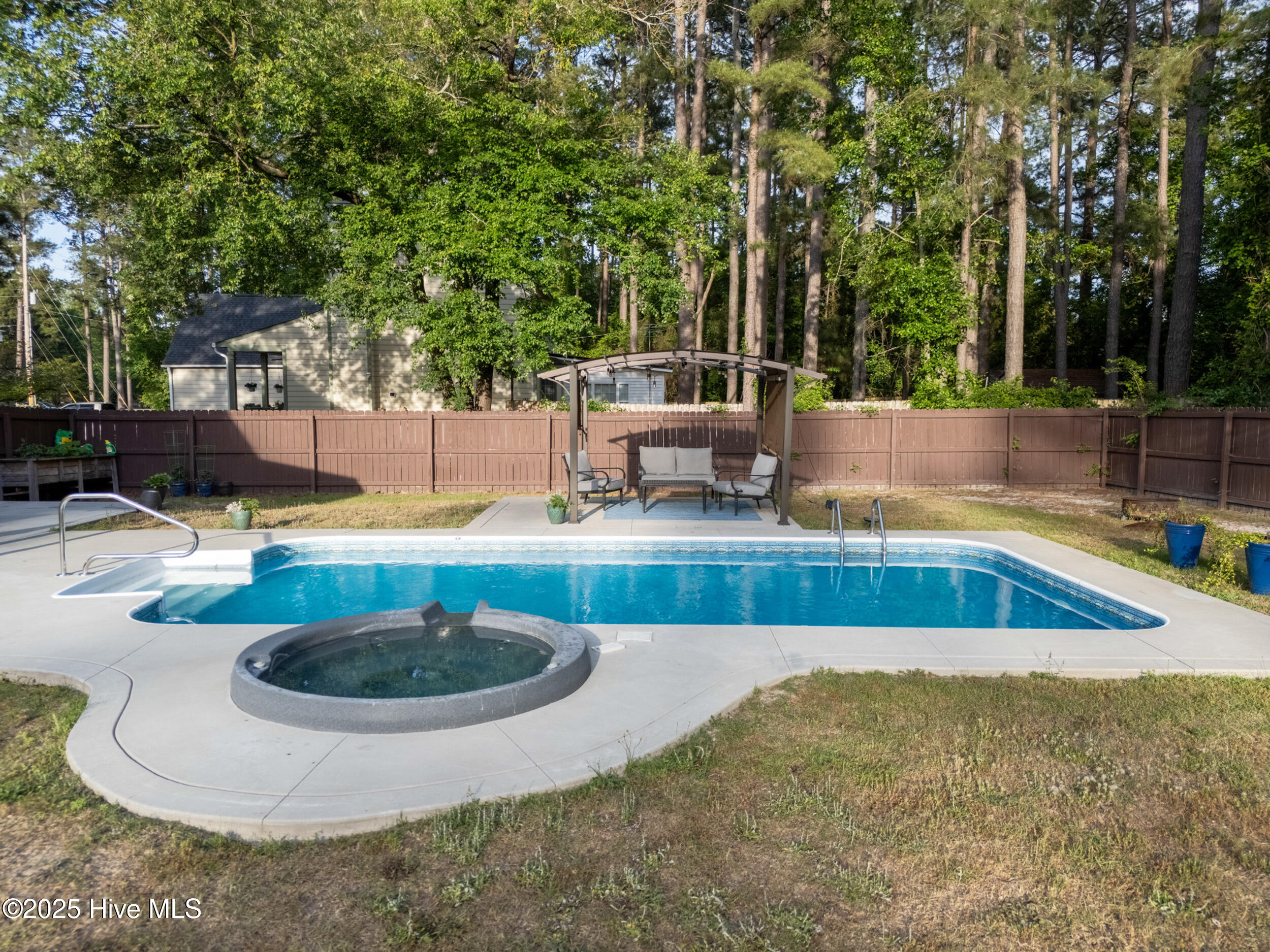 210 Pinewood Avenue