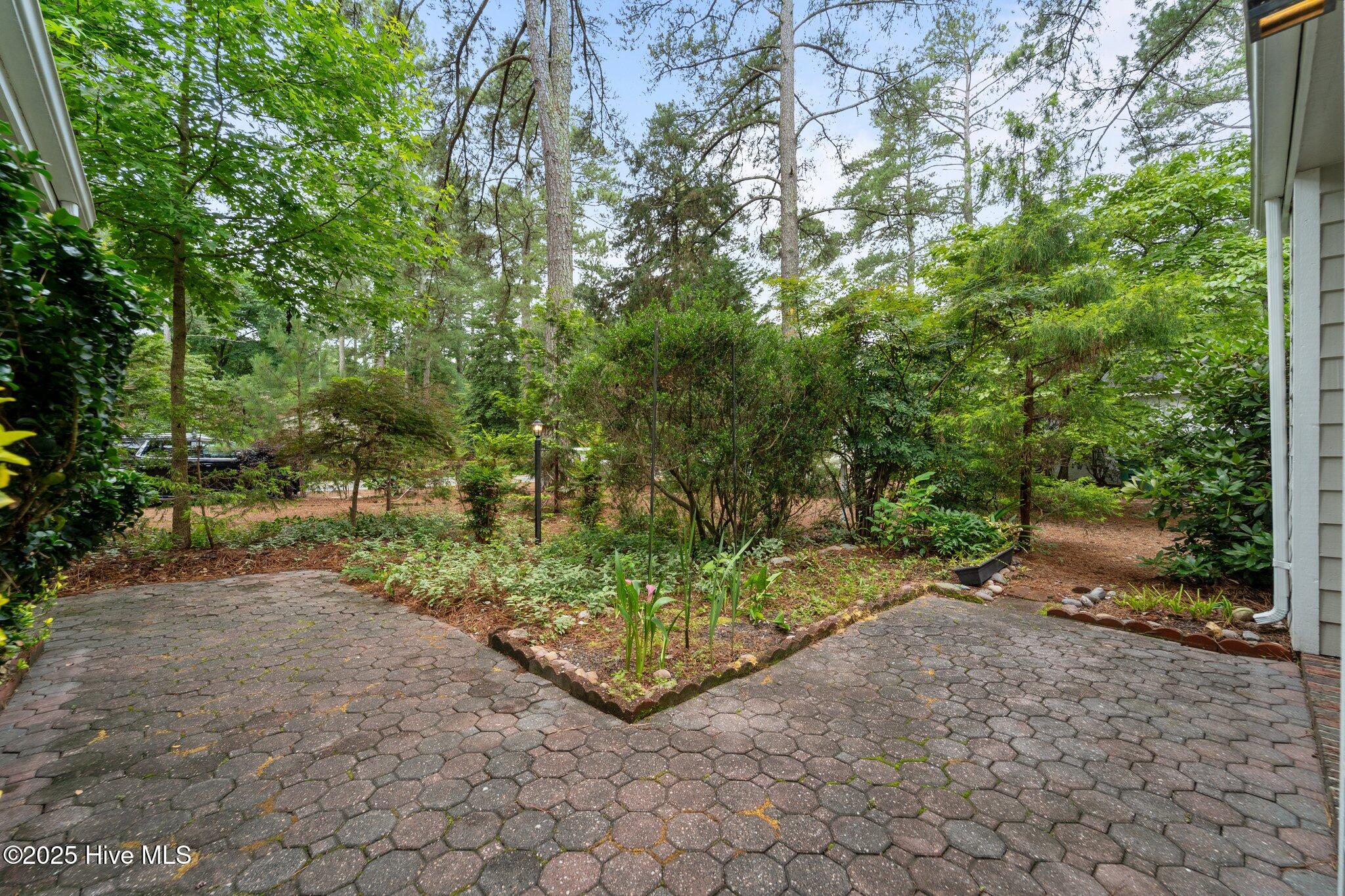 105 Lake Forest Drive