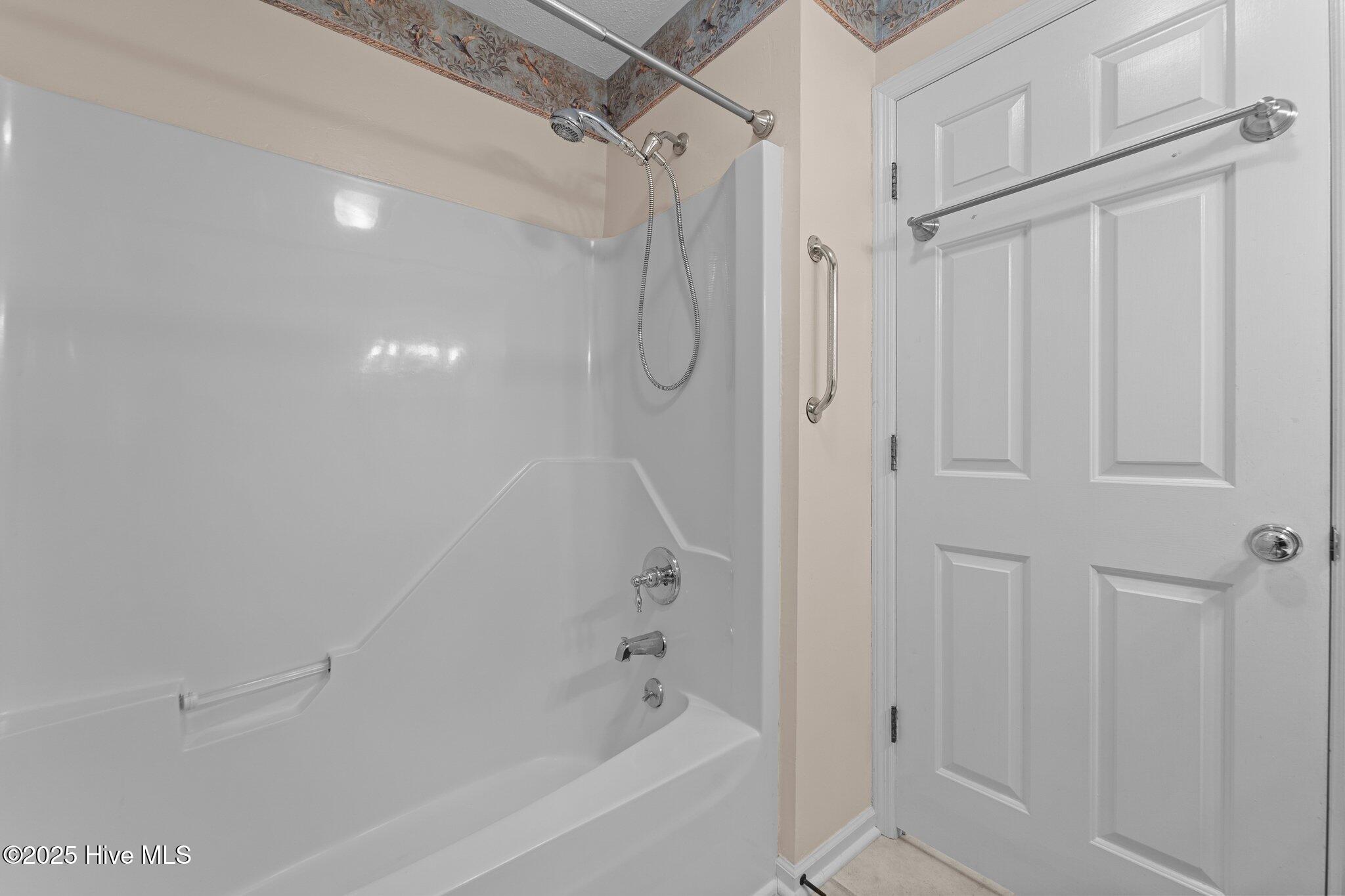 105 Lake Forest Drive