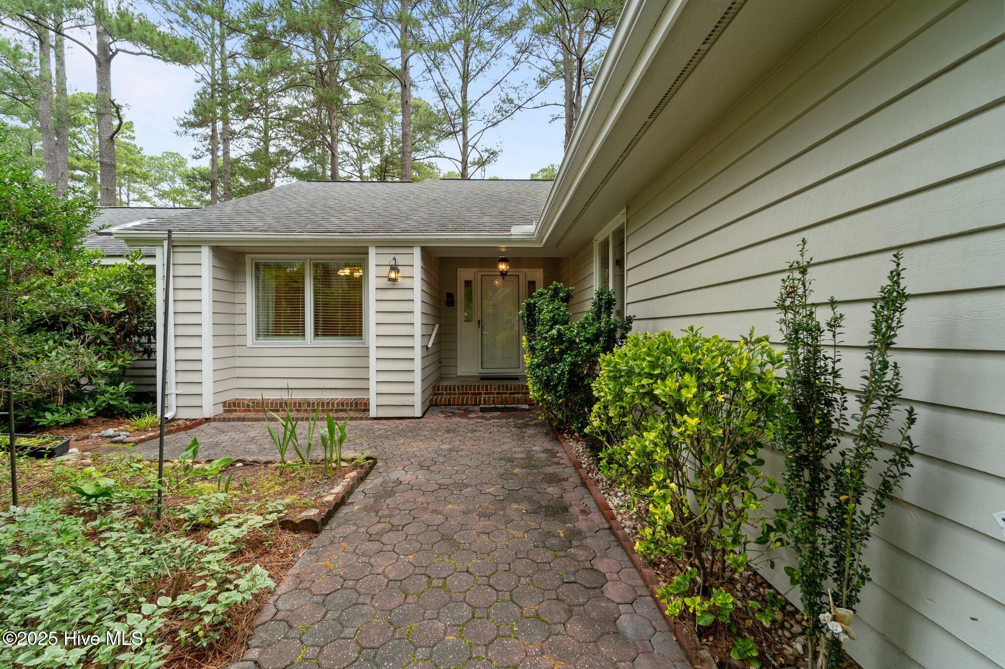 105 Lake Forest Drive