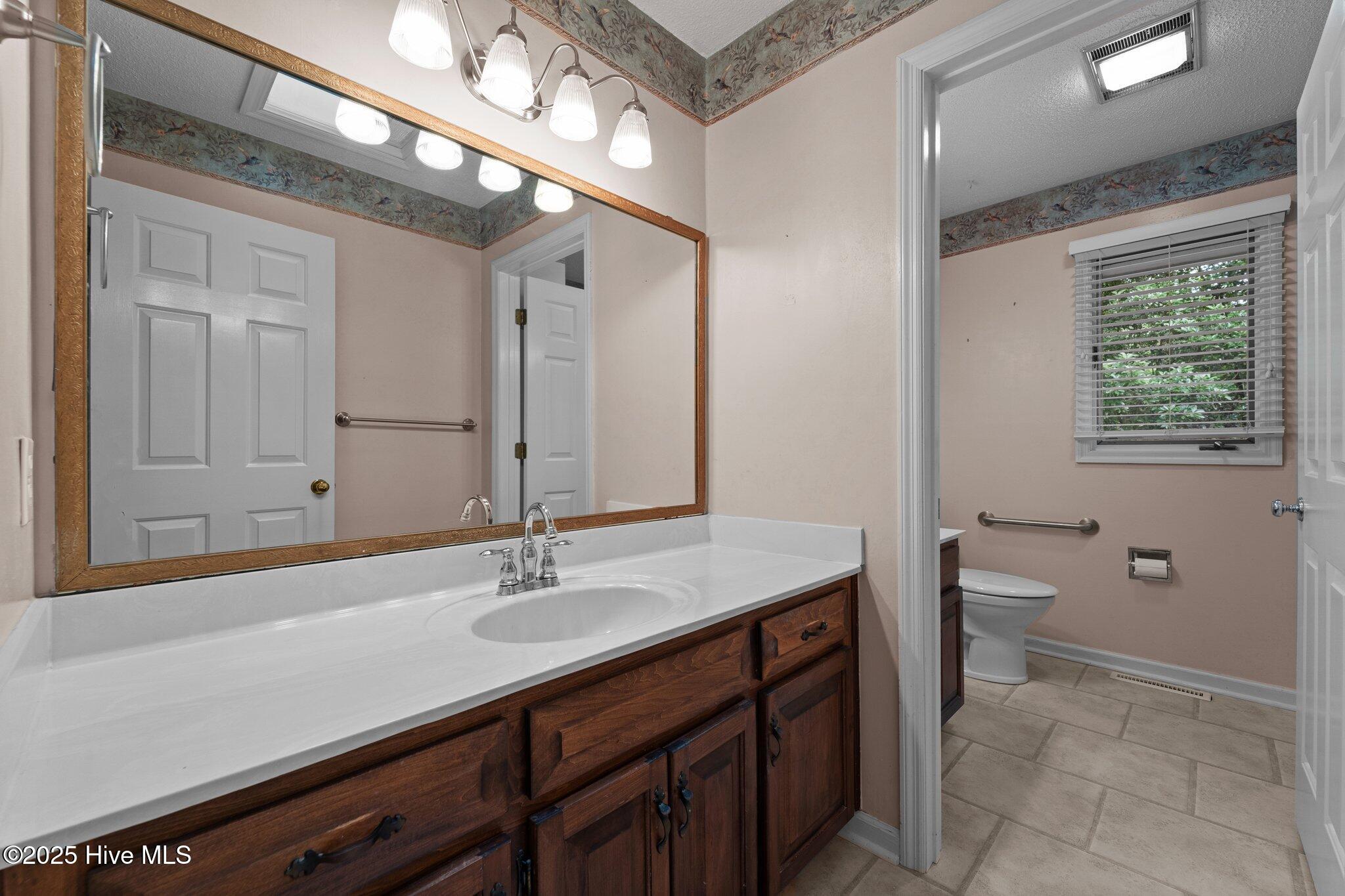 105 Lake Forest Drive