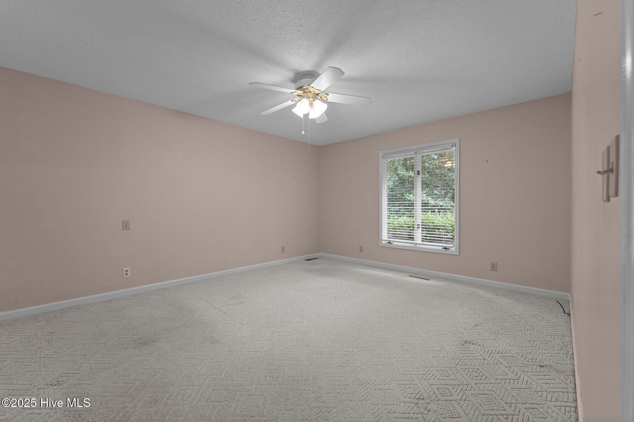 105 Lake Forest Drive