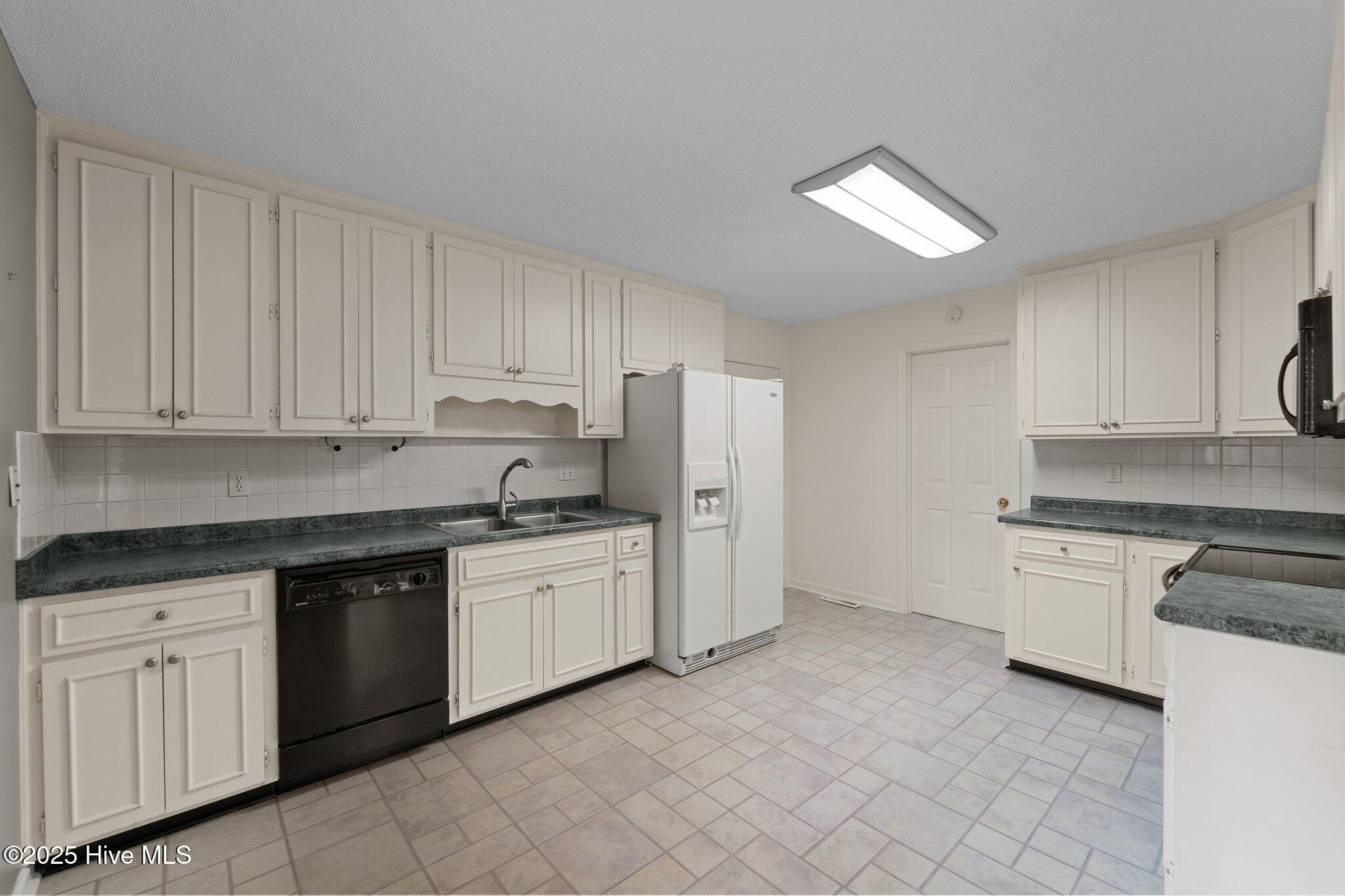 105 Lake Forest Drive