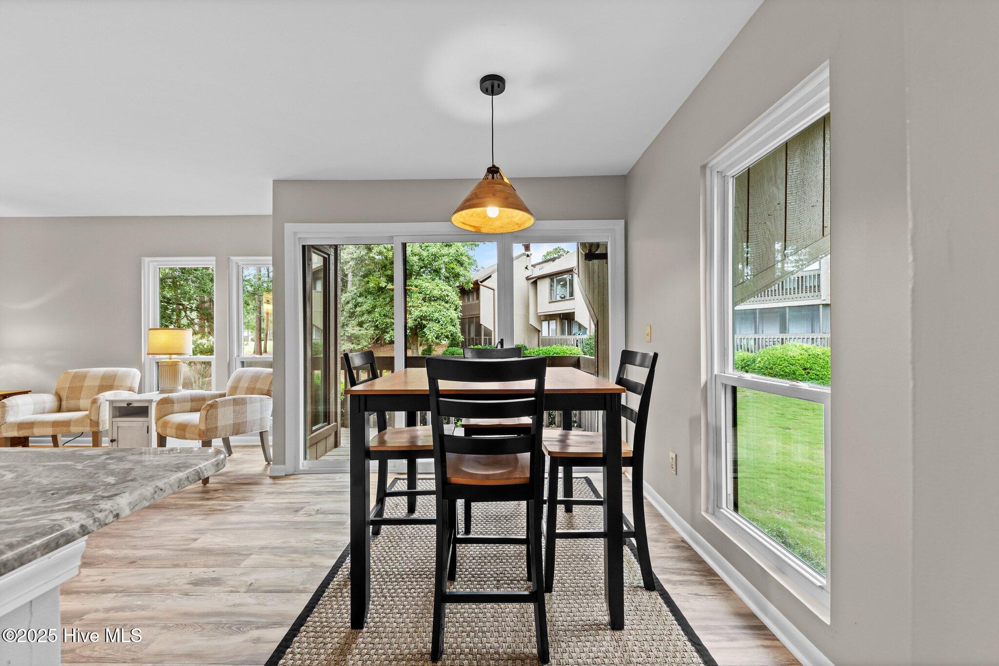 10 Pine Tree Road, 123