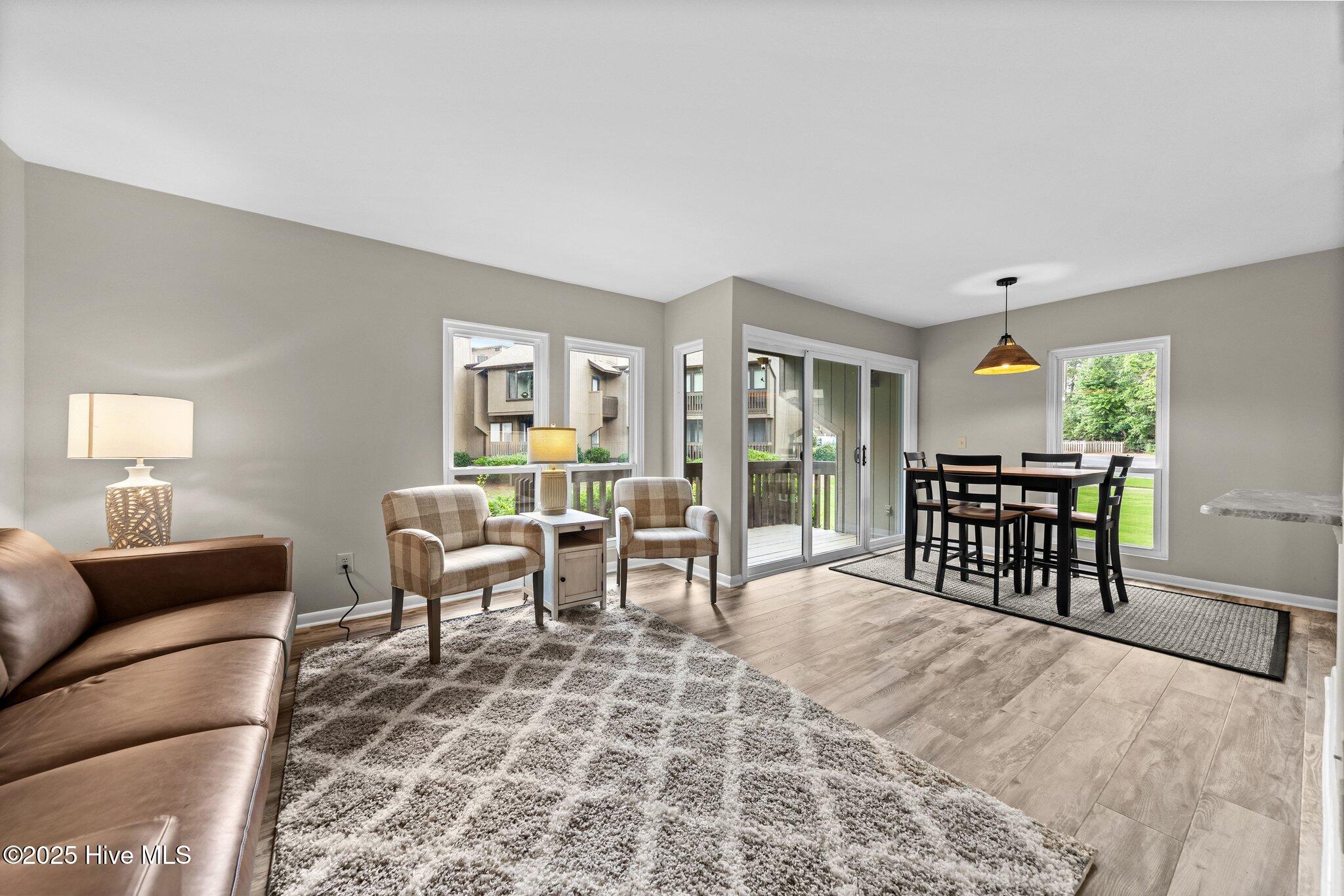 10 Pine Tree Road, 123