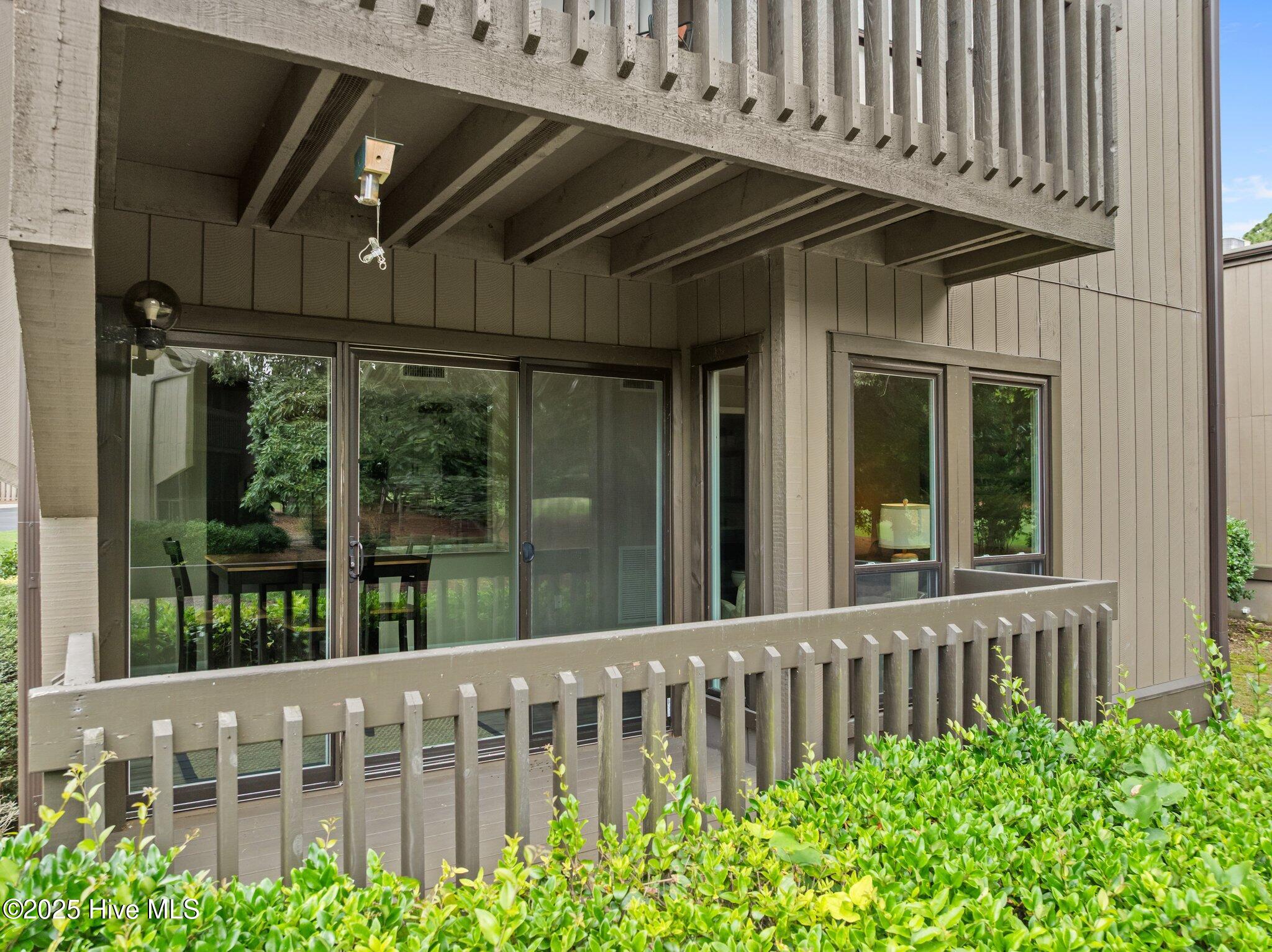 10 Pine Tree Road, 123