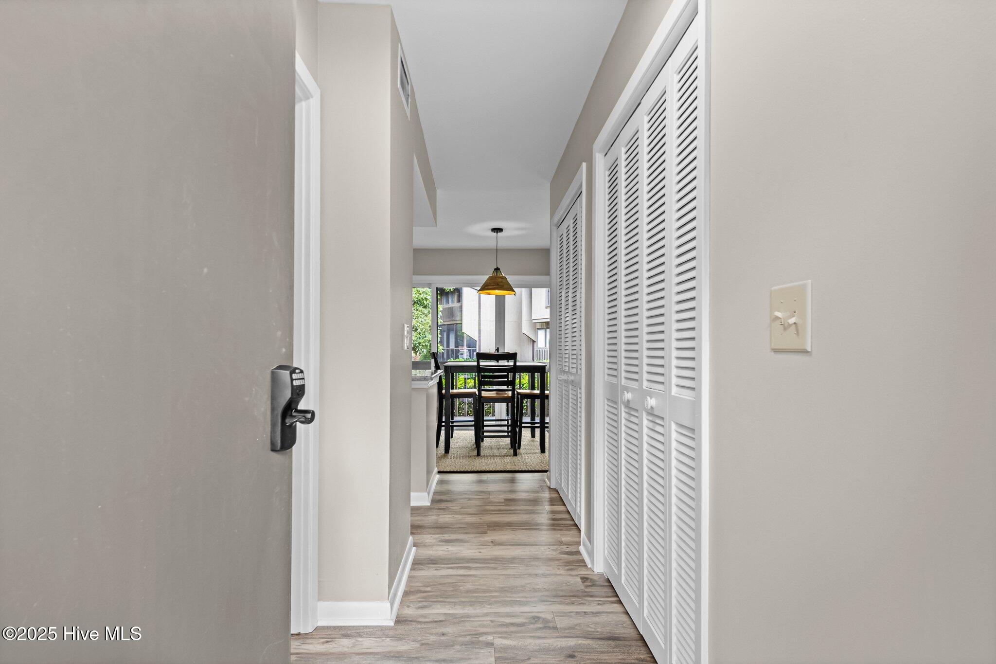 10 Pine Tree Road, 123