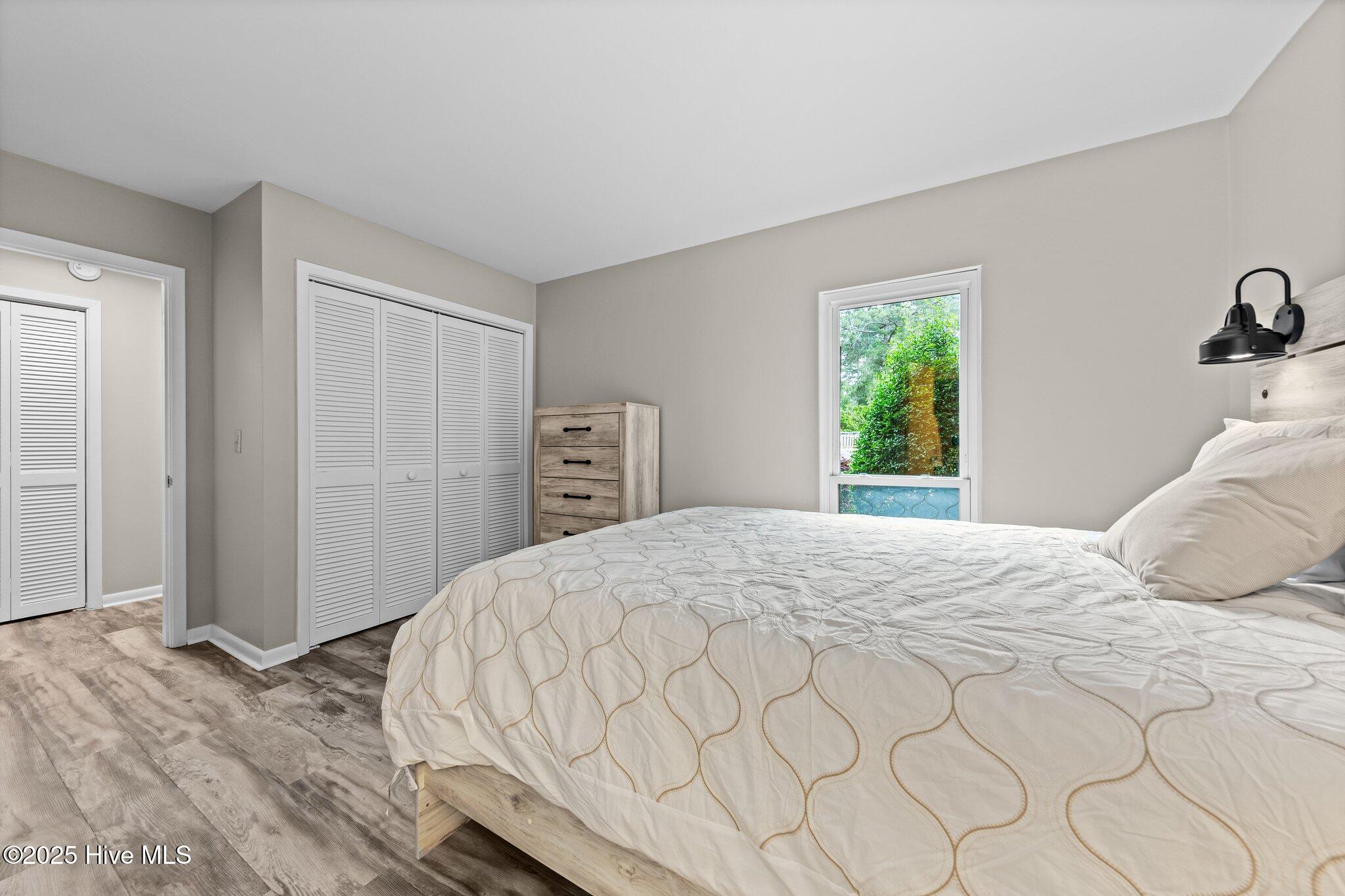 10 Pine Tree Road, 123