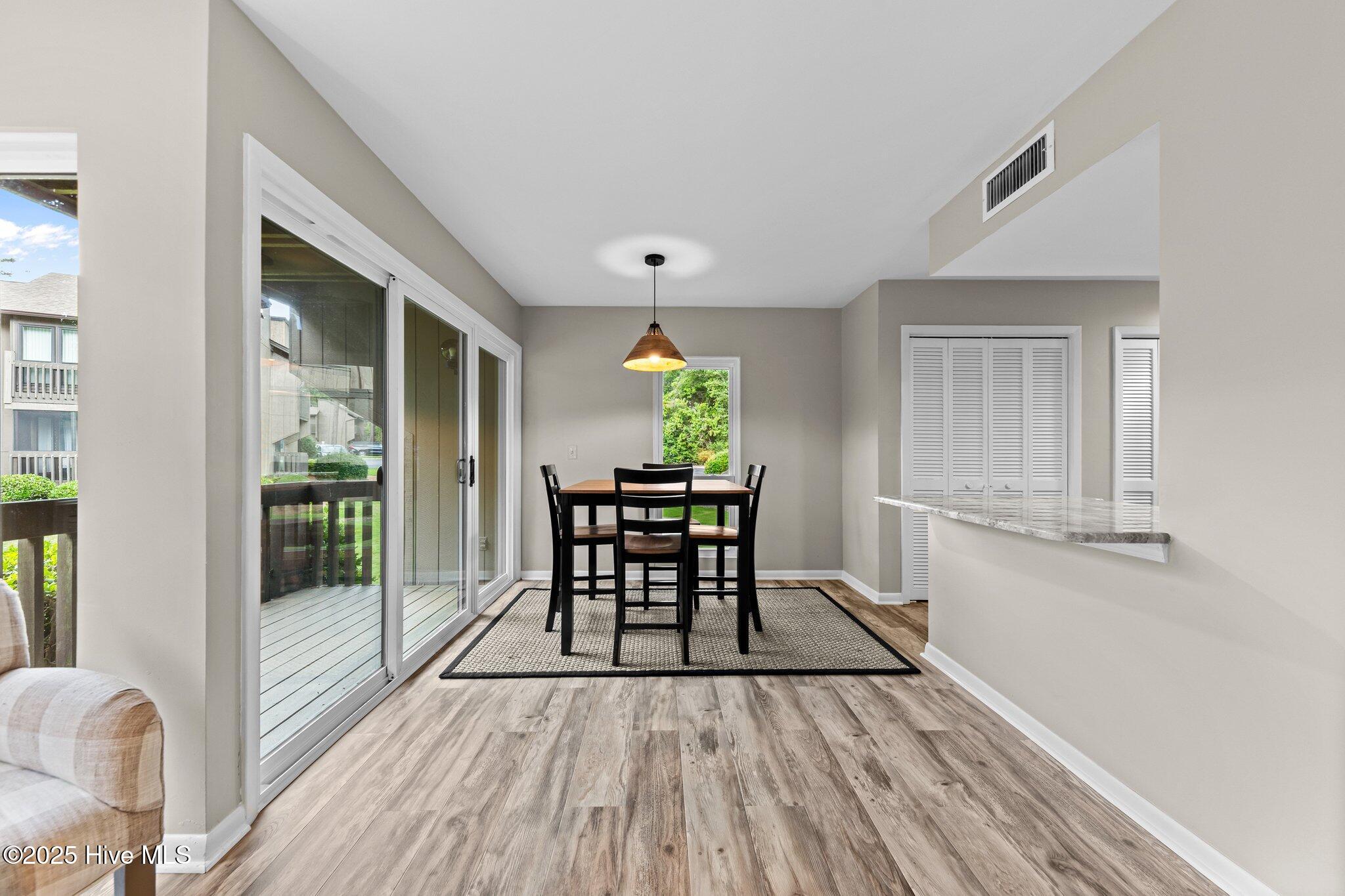 10 Pine Tree Road, 123