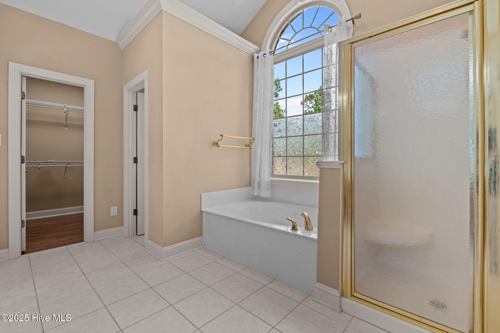 115 Lamplighter Lane