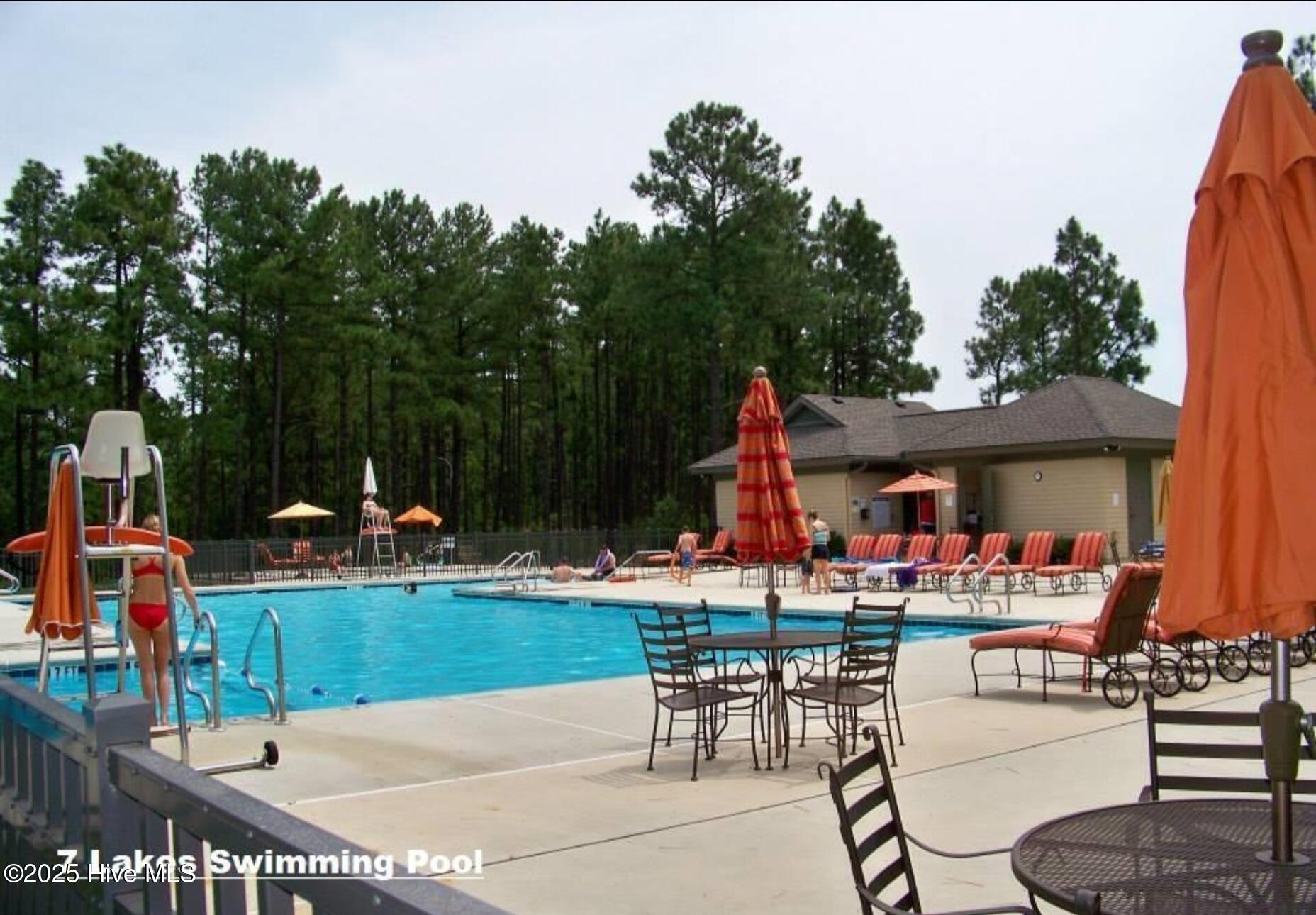 115 Lamplighter Lane