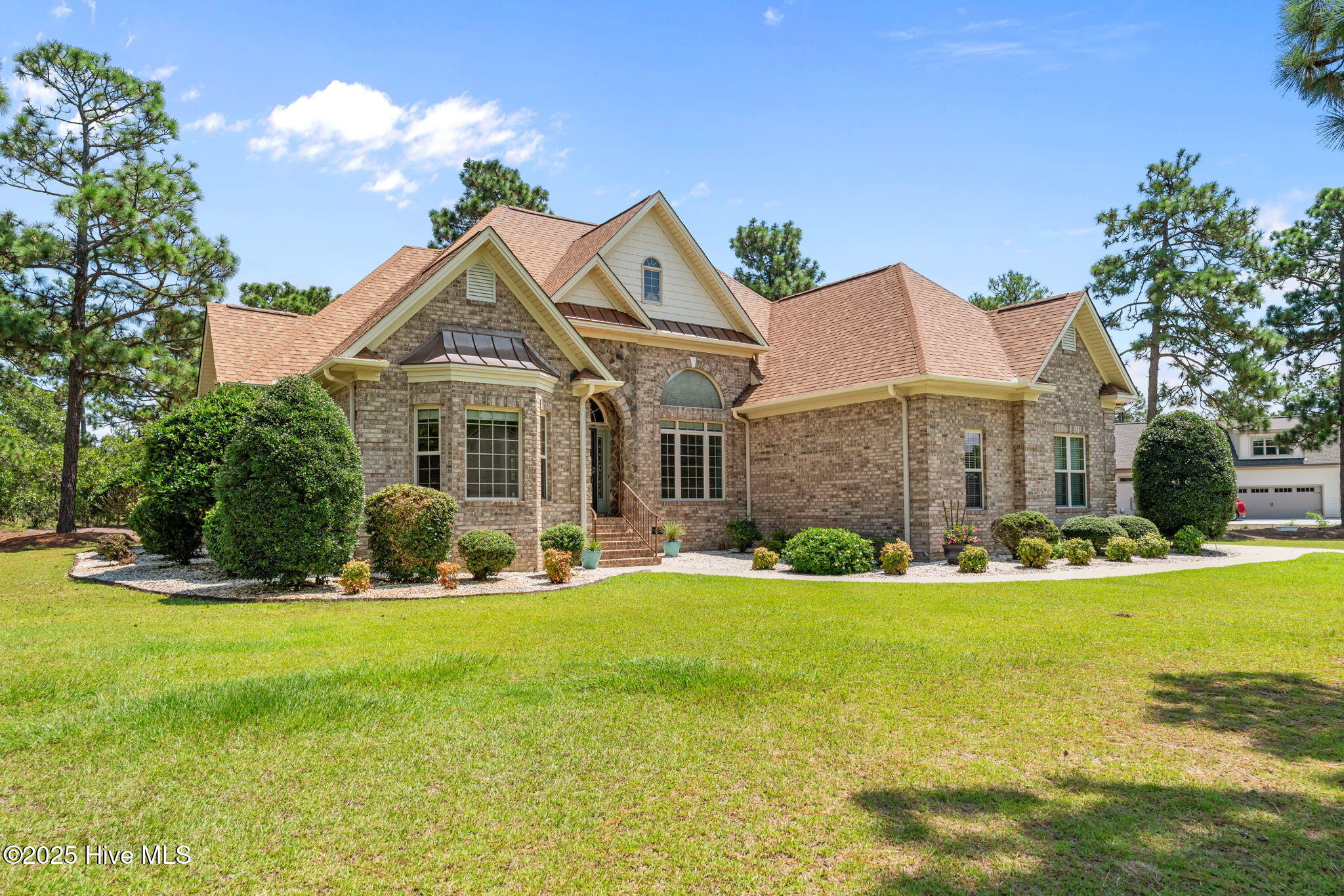 115 Lamplighter Lane