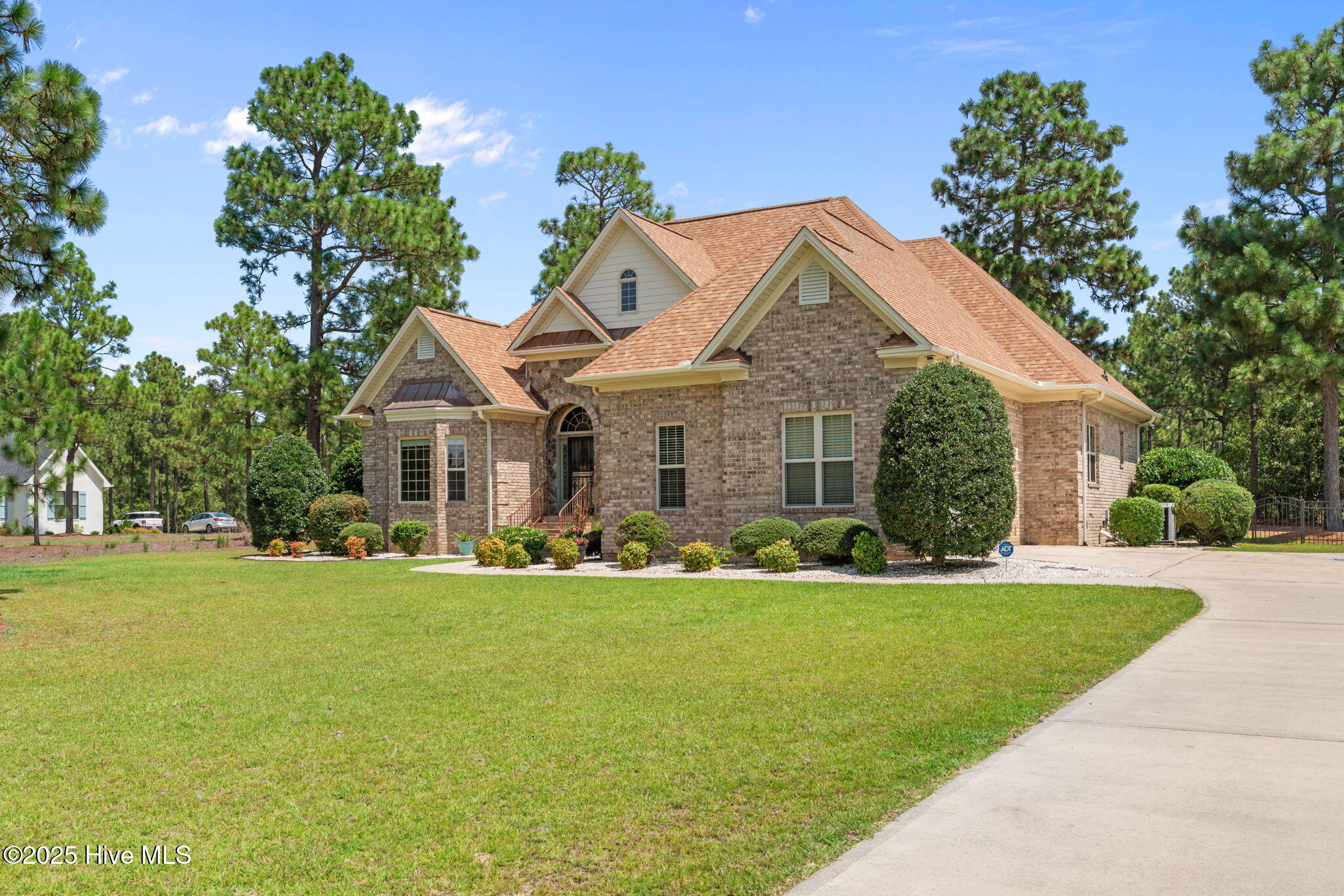 115 Lamplighter Lane