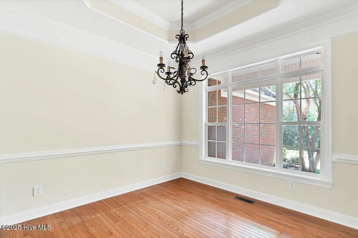 995 Monticello Drive