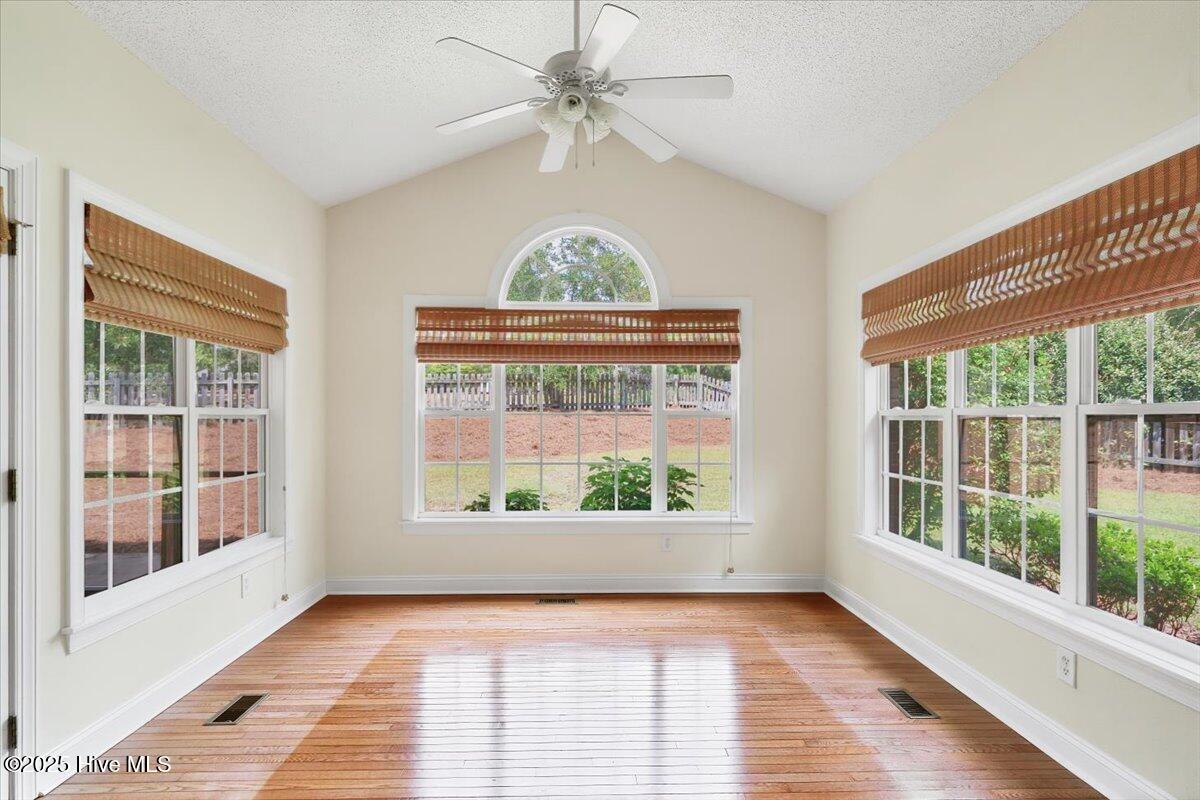 995 Monticello Drive