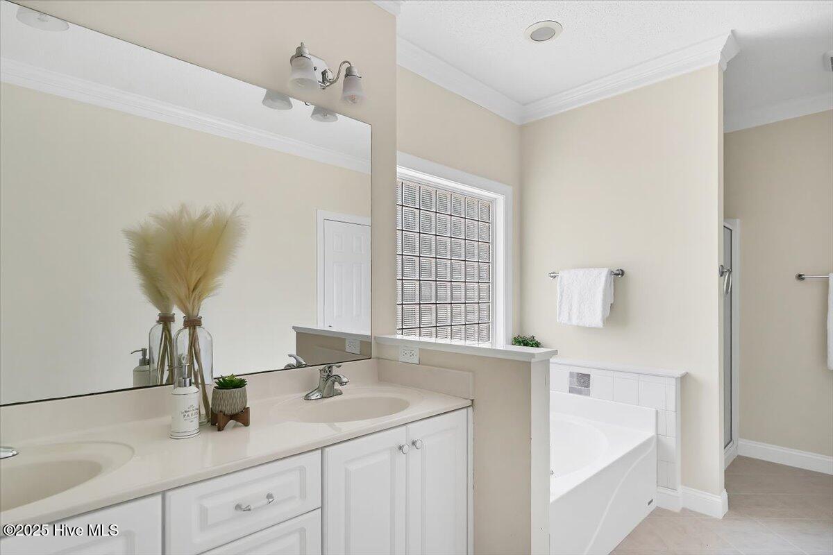 995 Monticello Drive