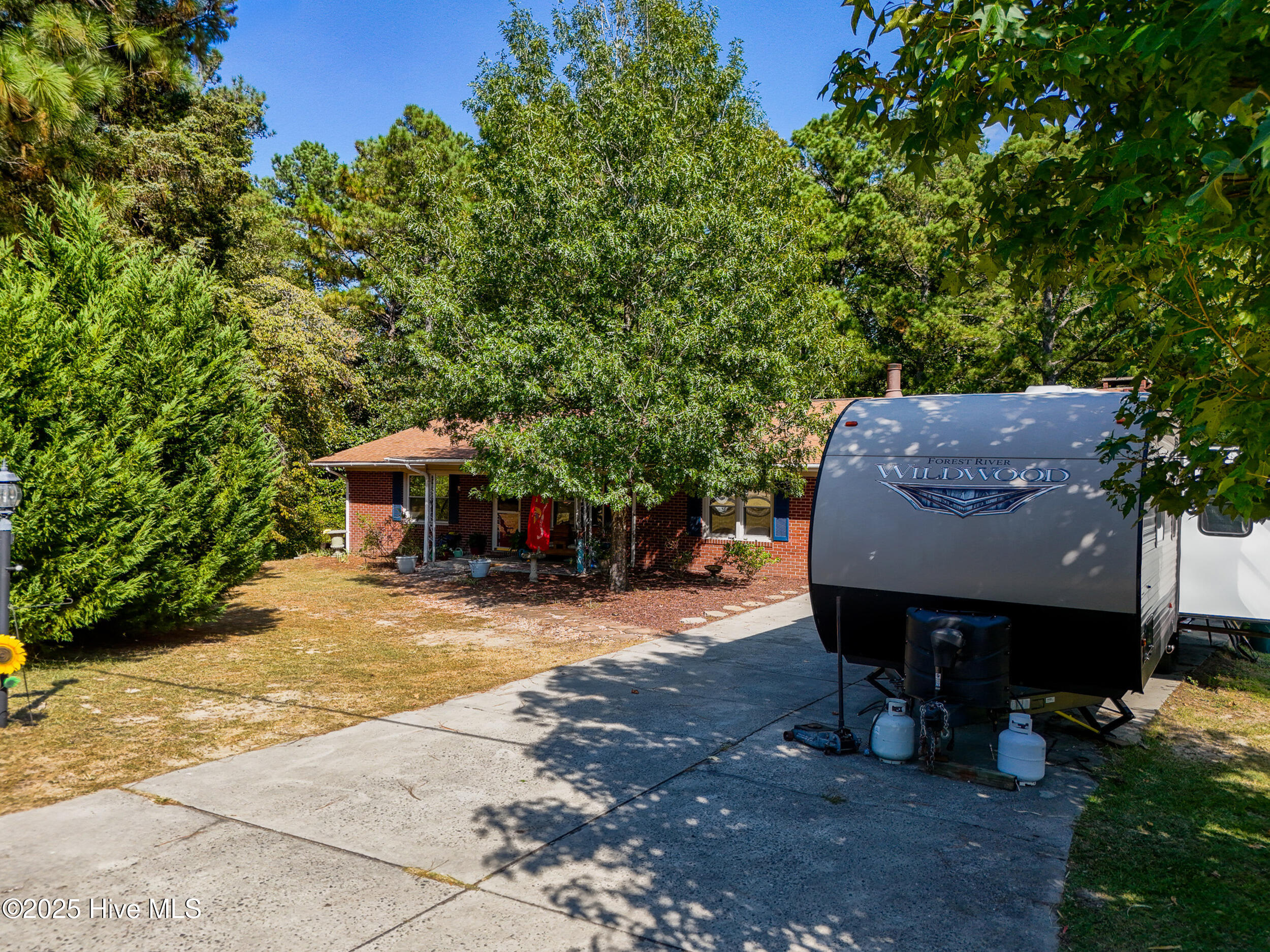 104 Edens Street