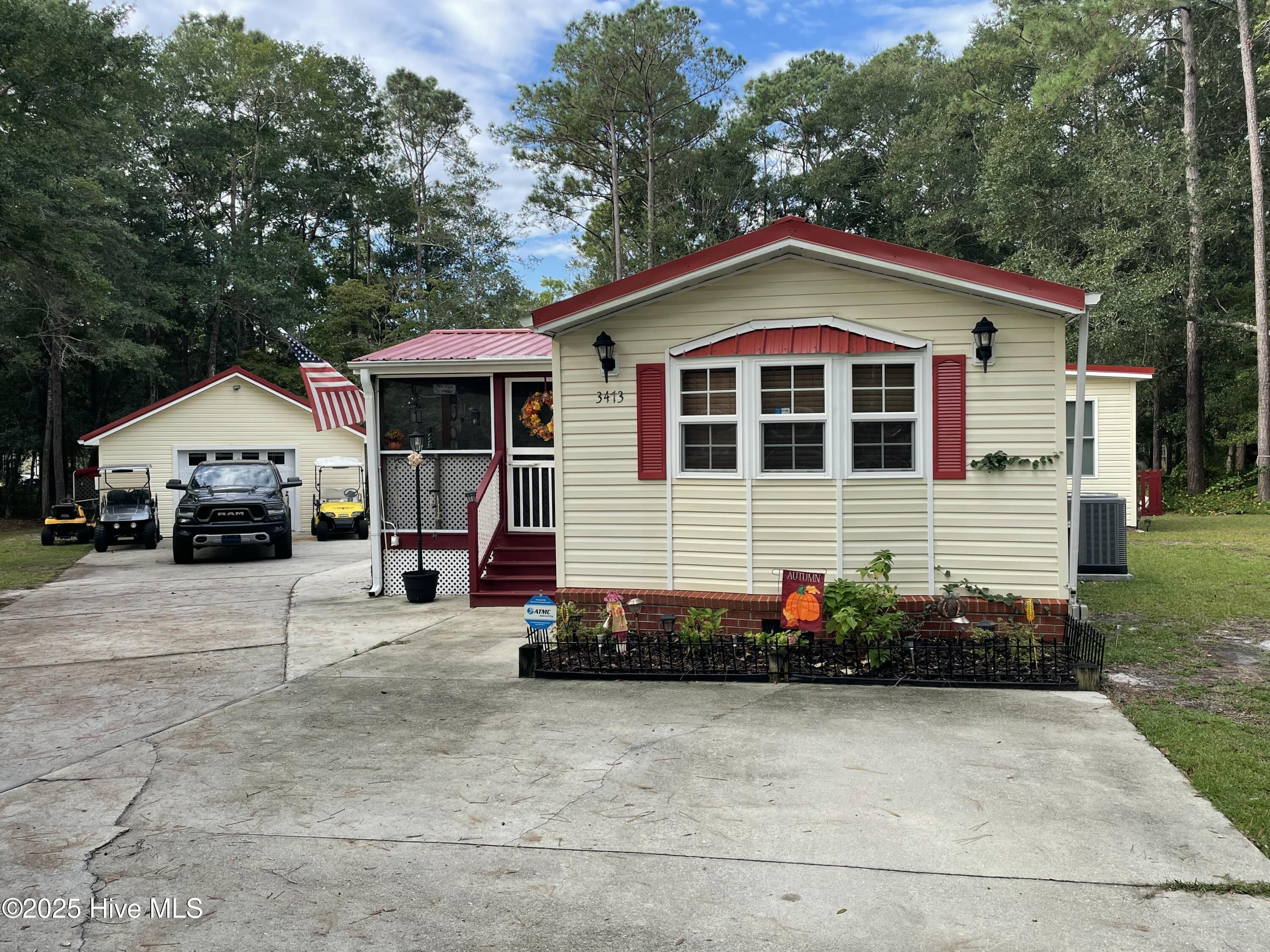 3473 Dolphin Drive SE