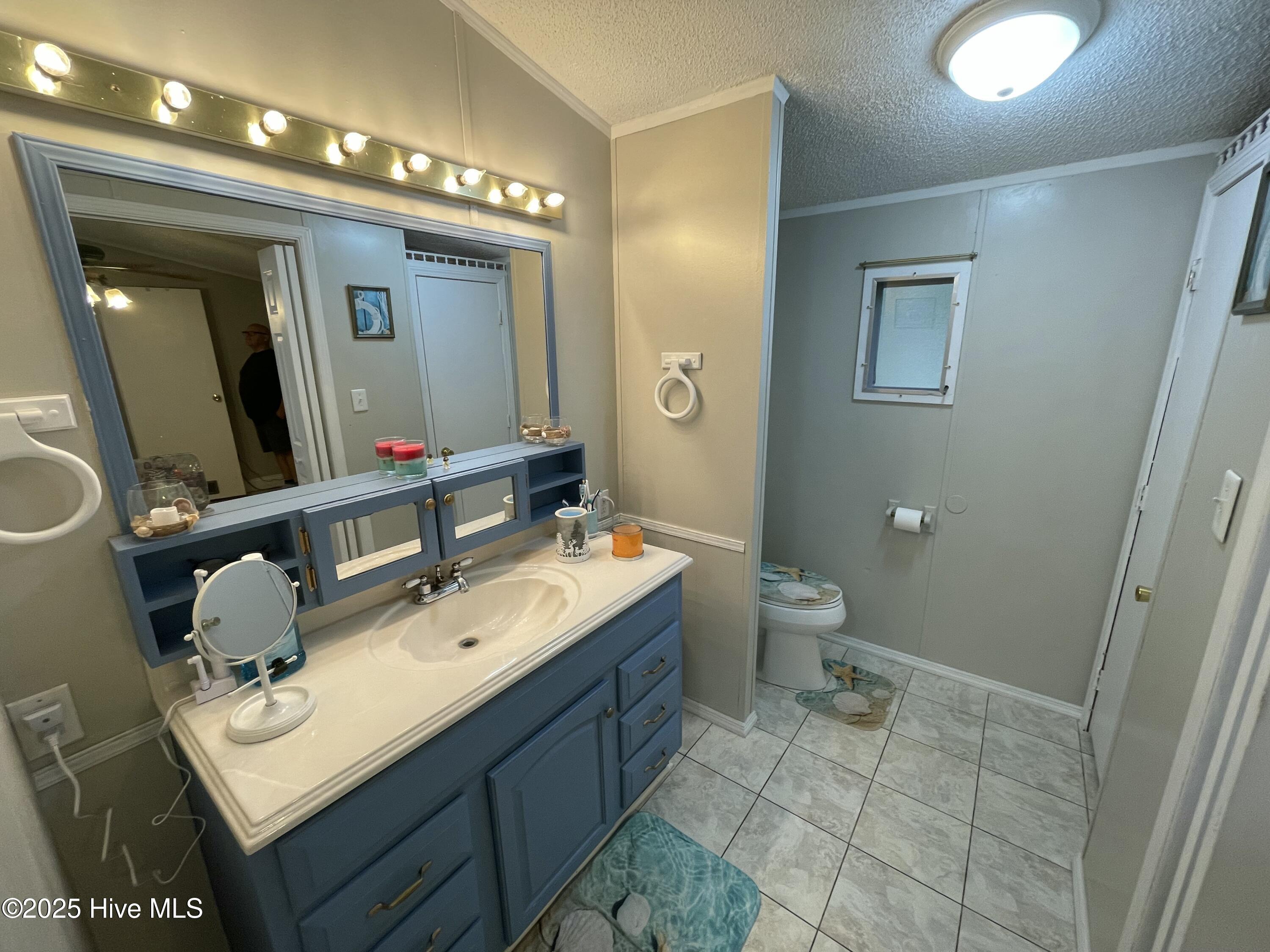 3473 Dolphin Drive SE