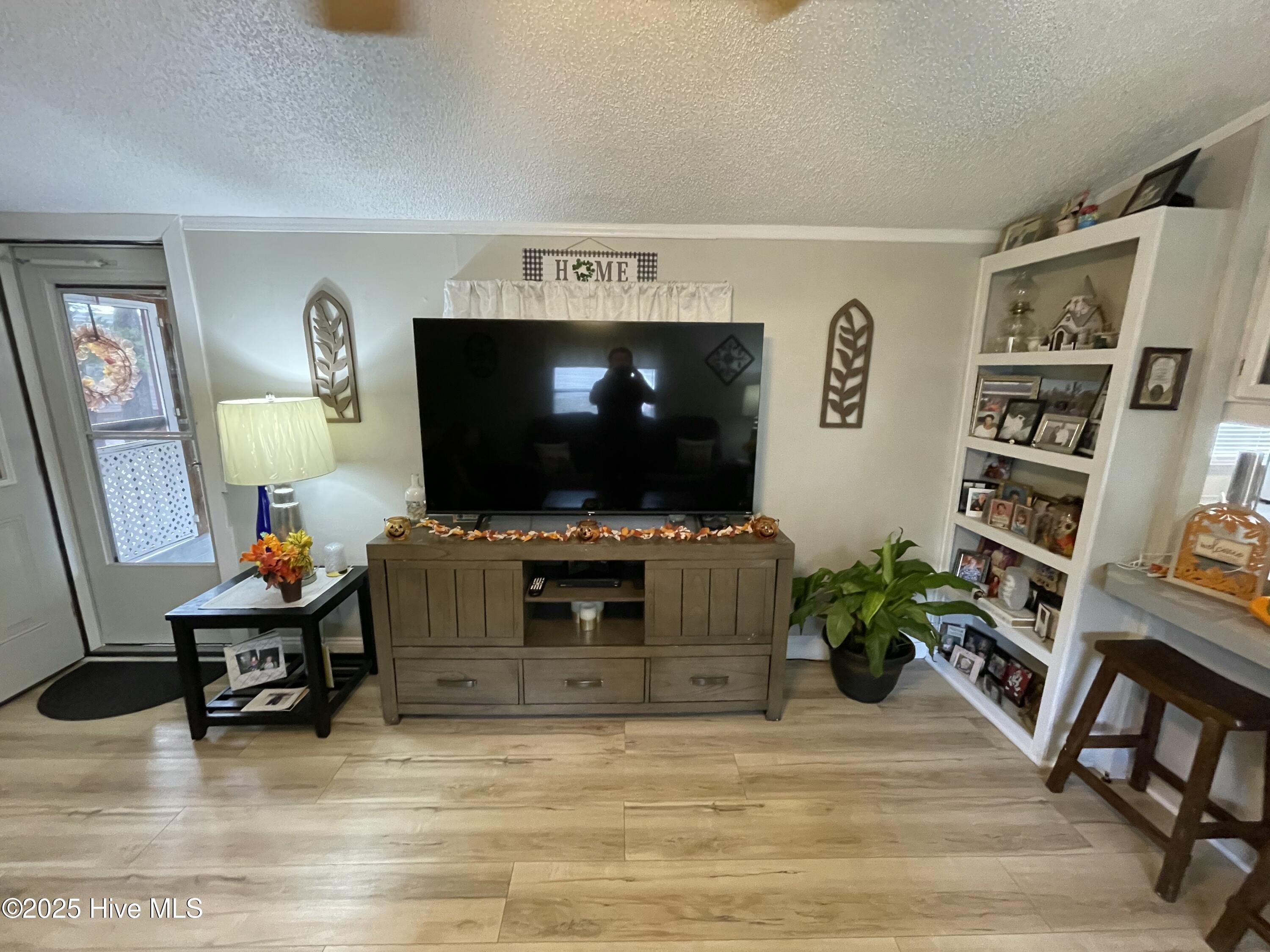 3473 Dolphin Drive SE