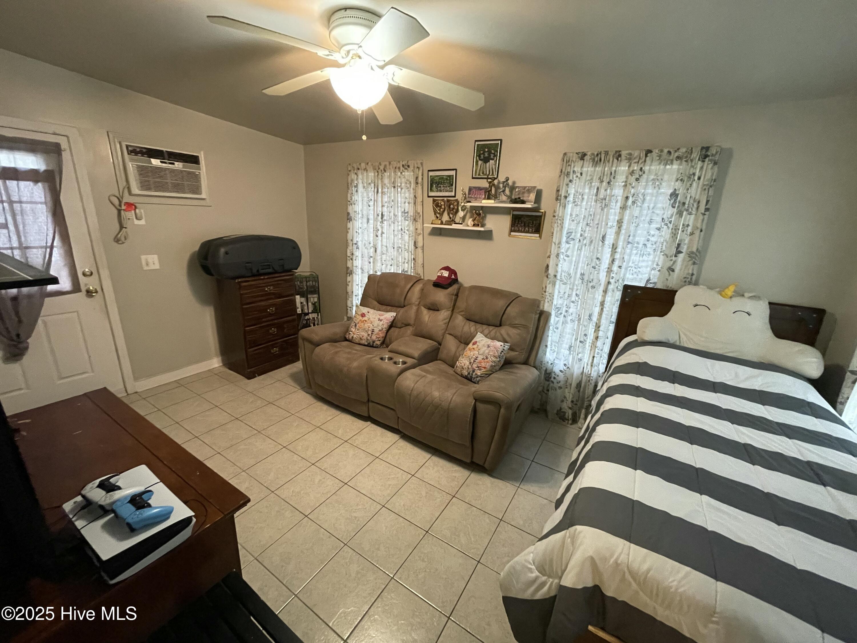 3473 Dolphin Drive SE