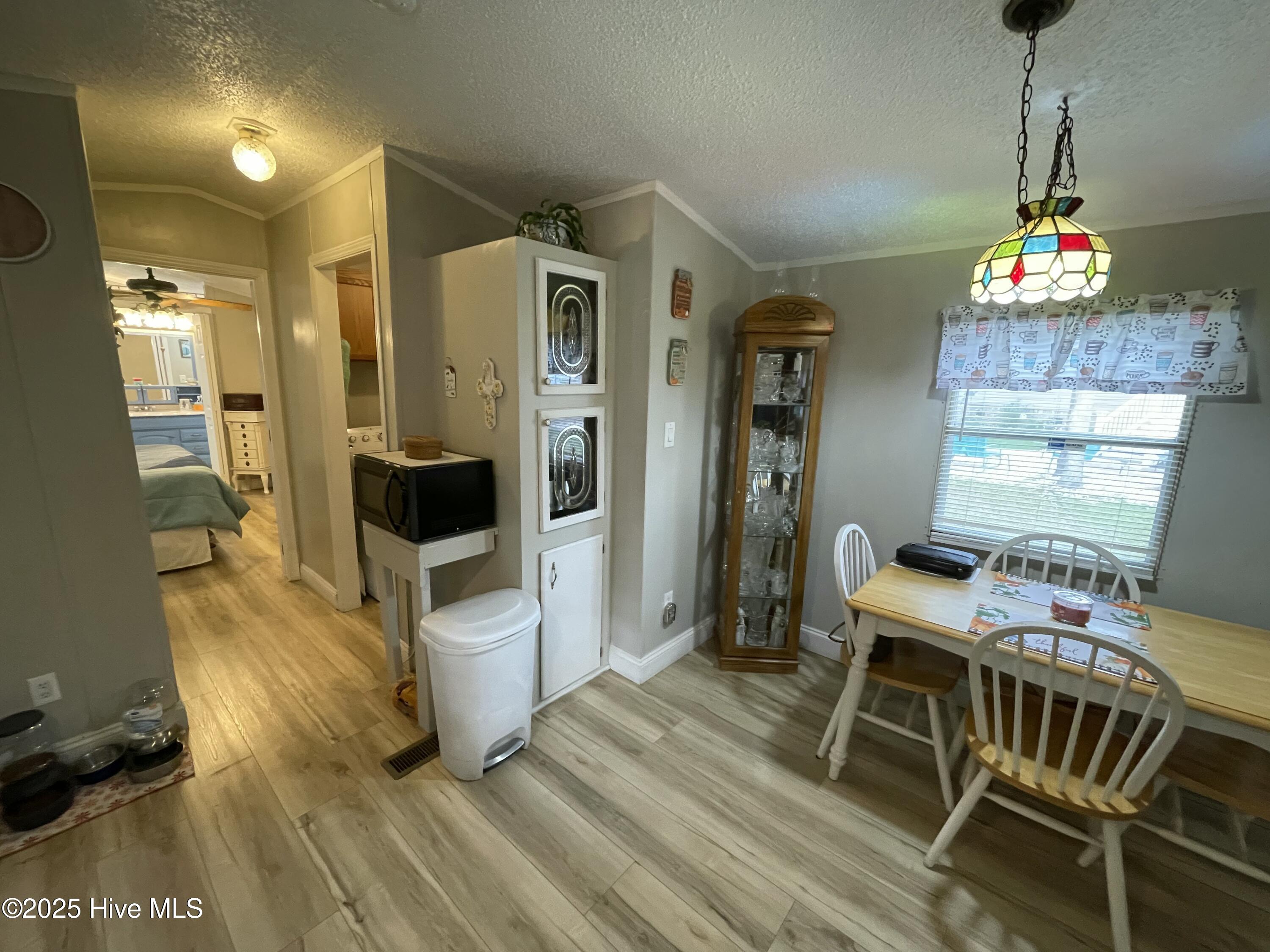 3473 Dolphin Drive SE