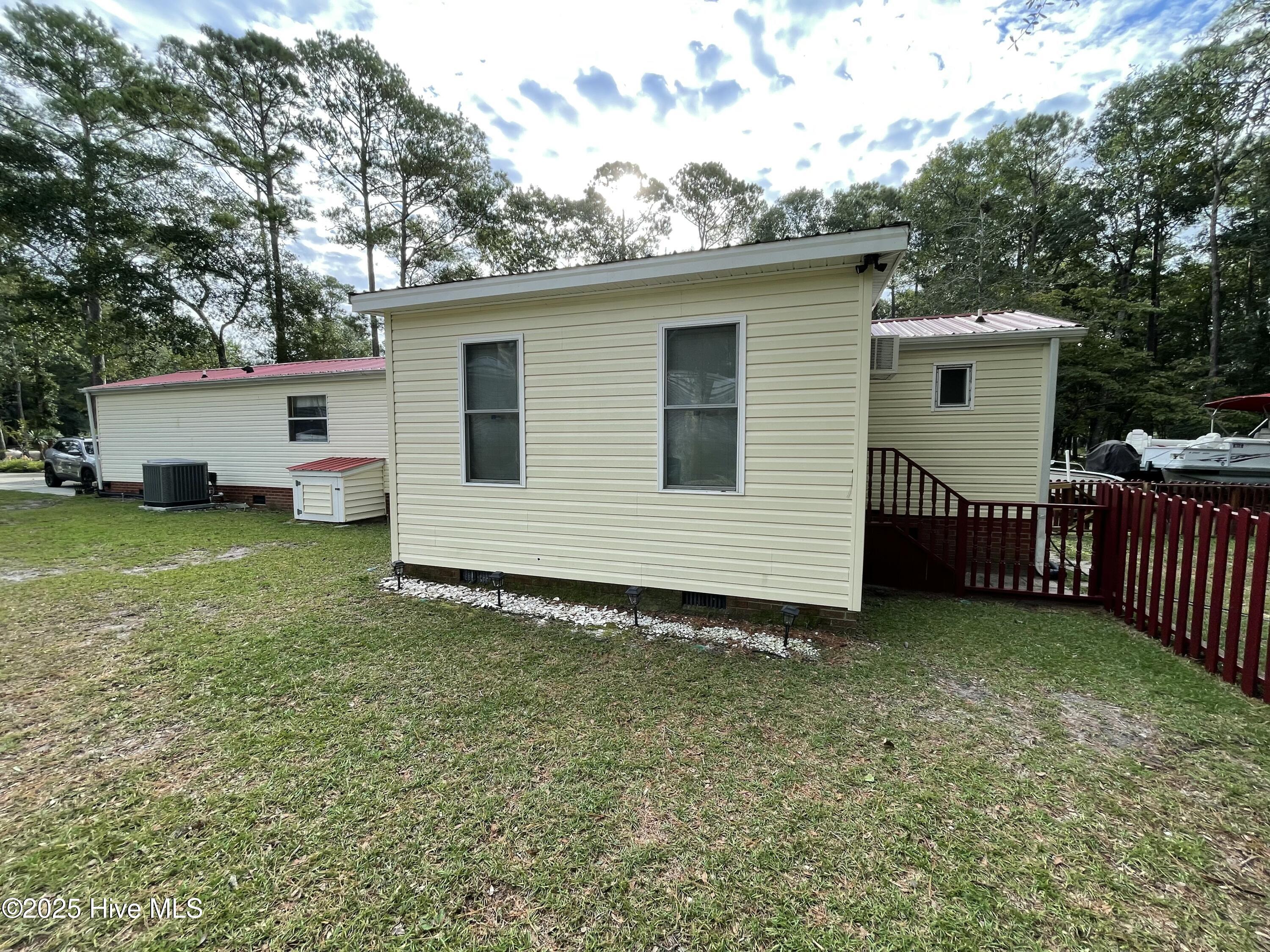 3473 Dolphin Drive SE