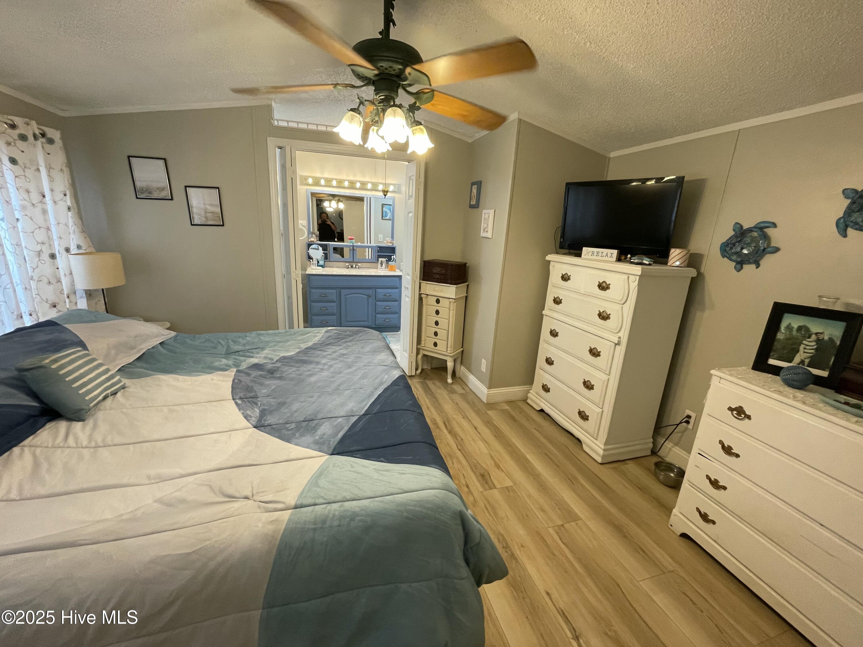 3473 Dolphin Drive SE