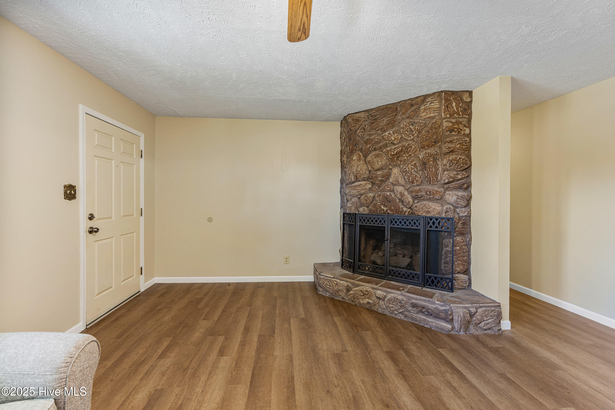 2400 Old Aberdeen Road