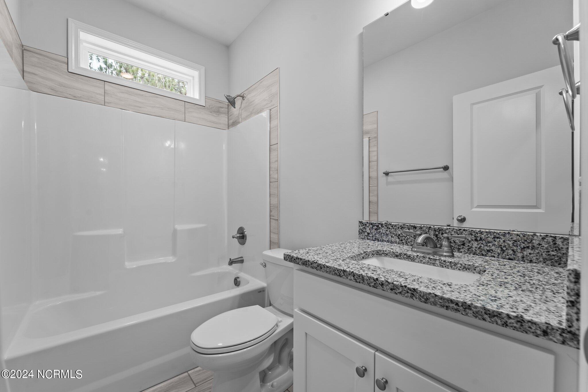 17 Woodland Circle