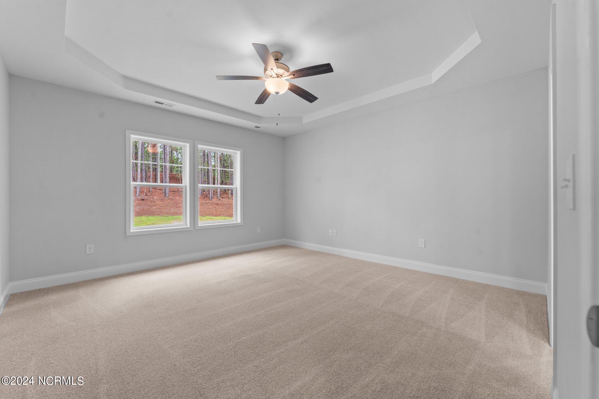 17 Woodland Circle