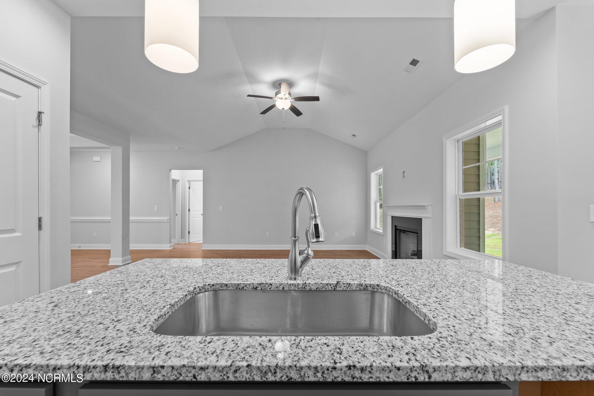 17 Woodland Circle