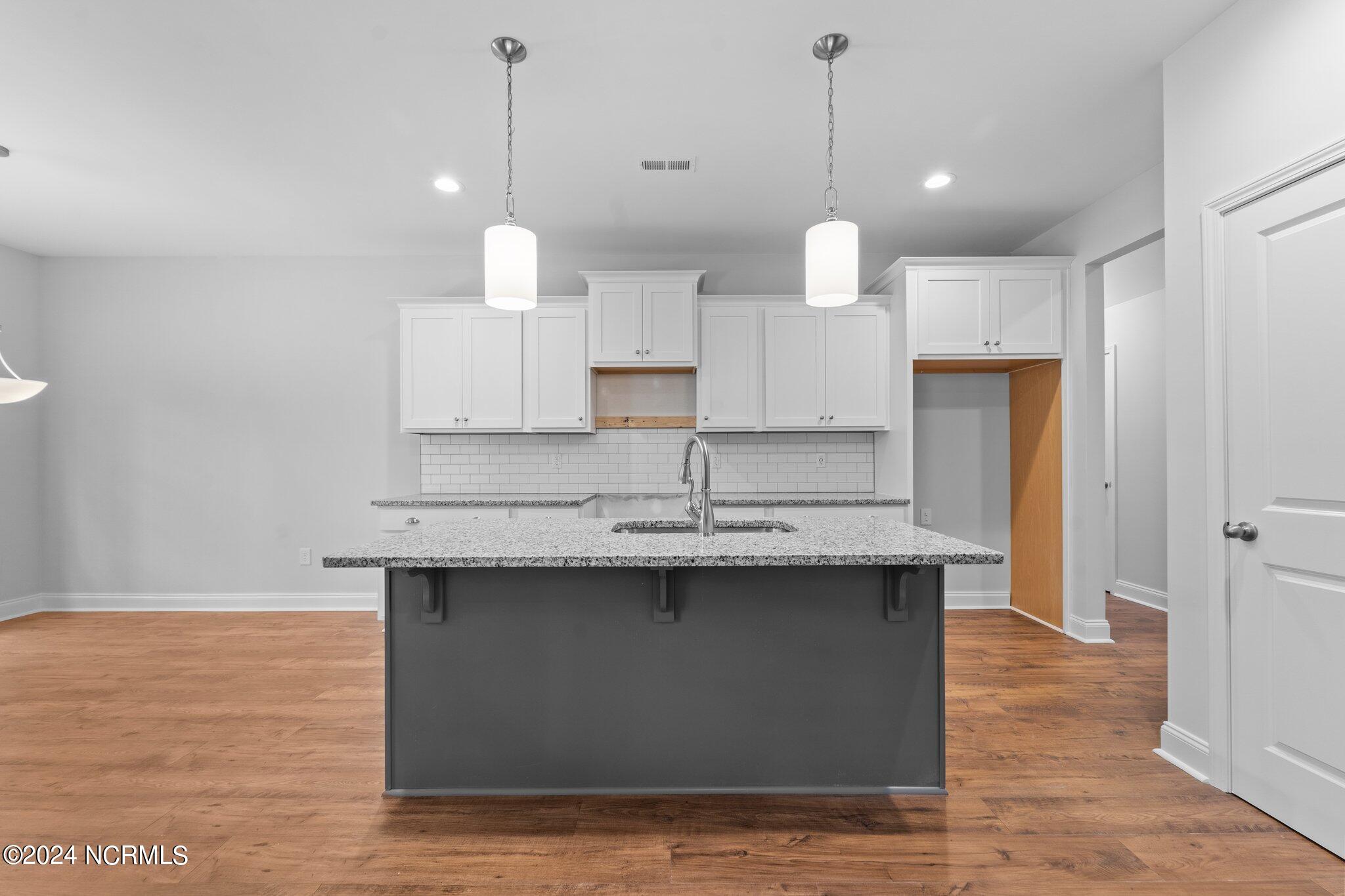 17 Woodland Circle