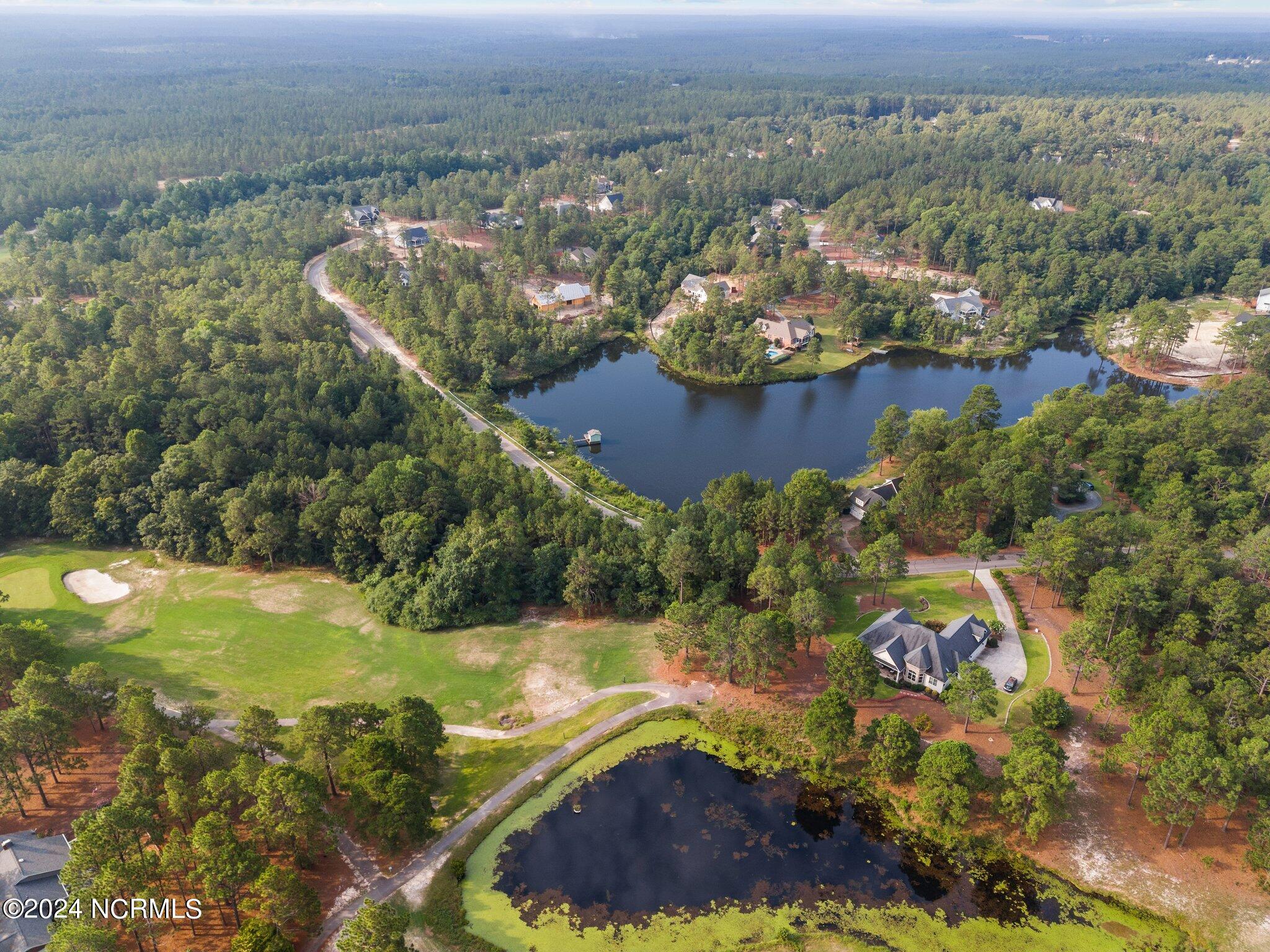 17 Woodland Circle
