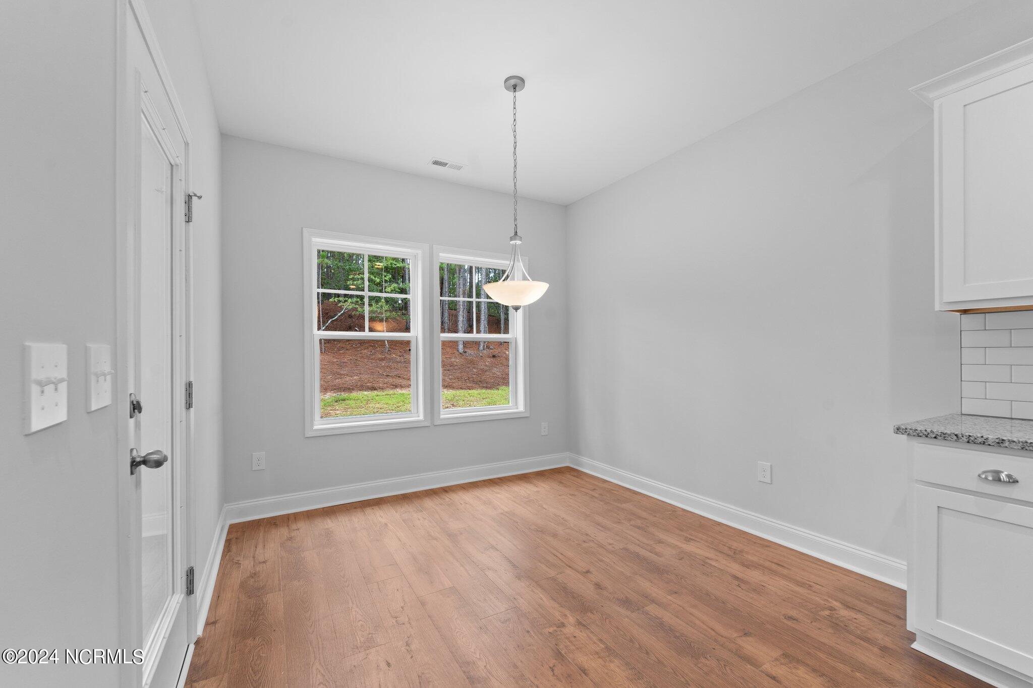 17 Woodland Circle