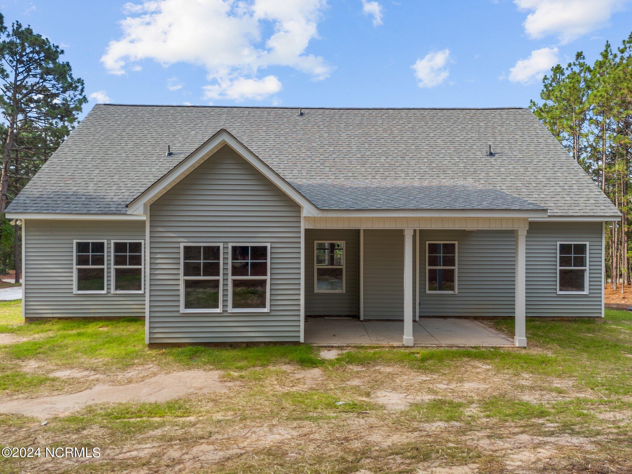 17 Woodland Circle