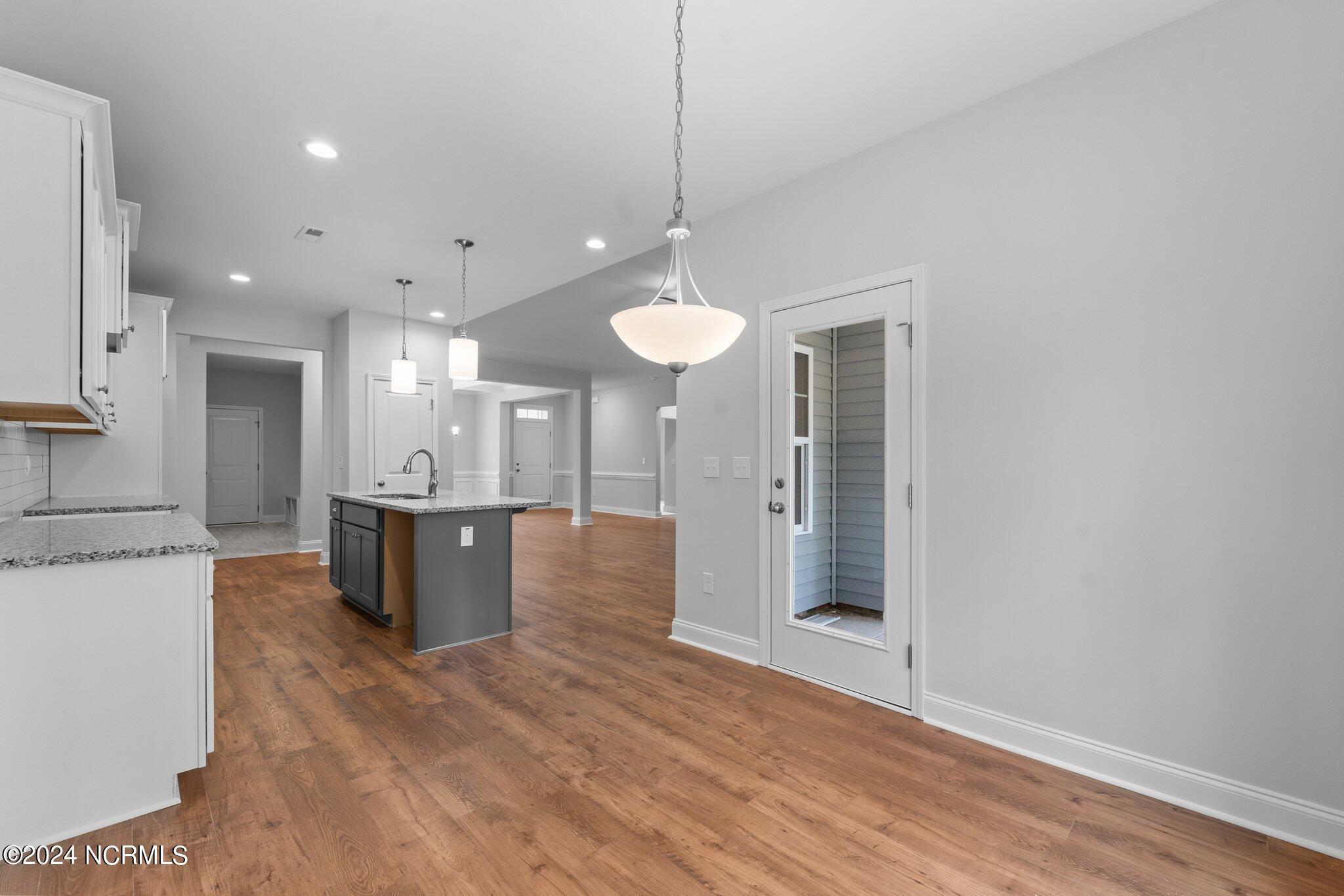 17 Woodland Circle