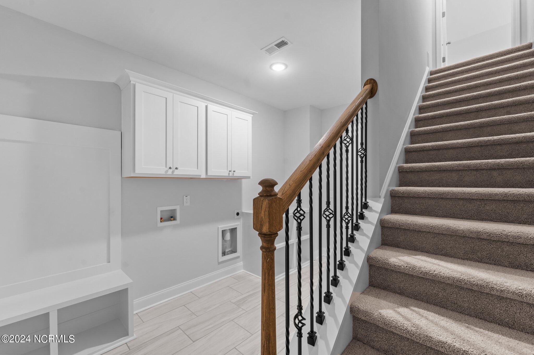 17 Woodland Circle
