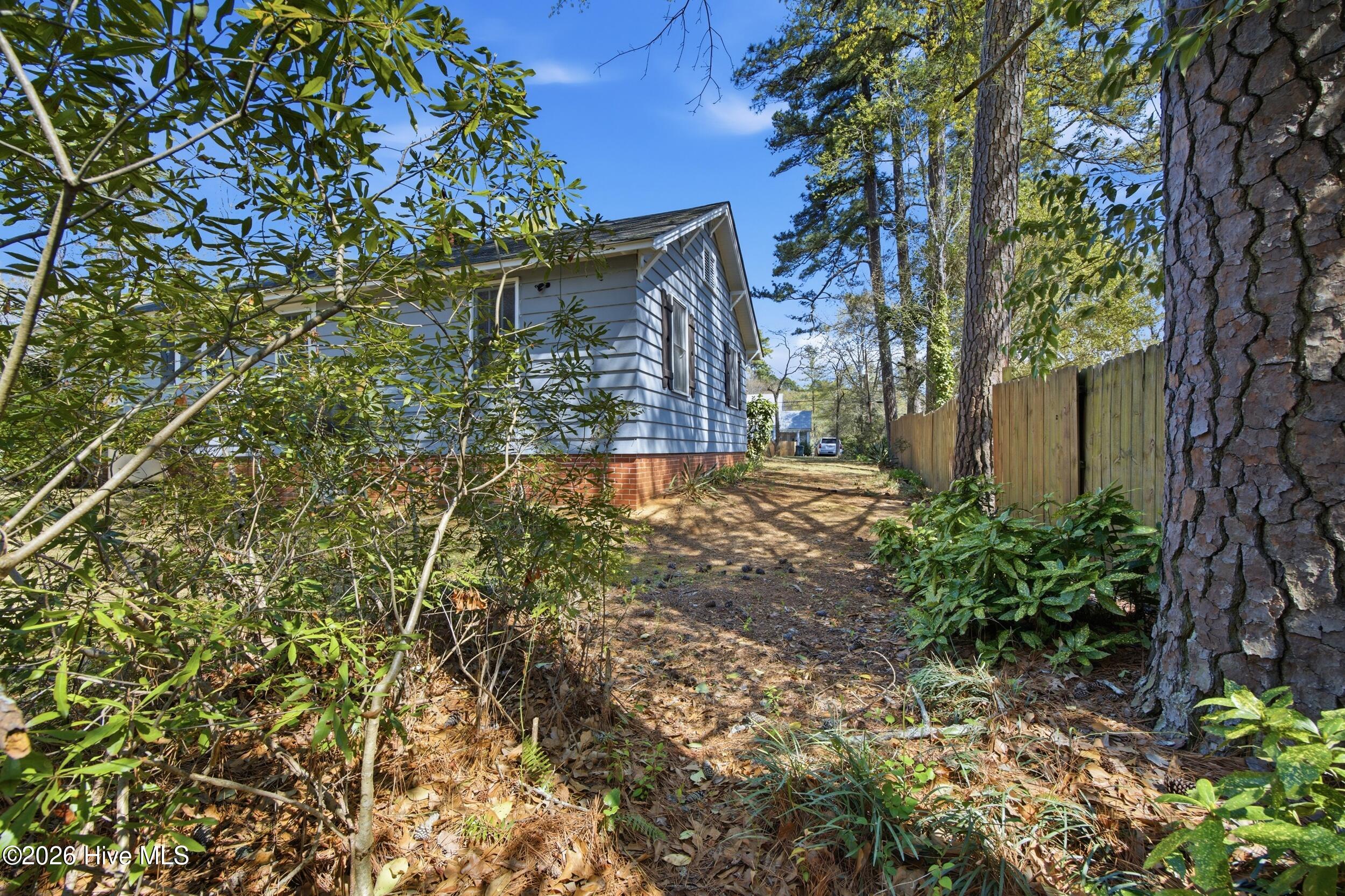 515 N Pine Lane
