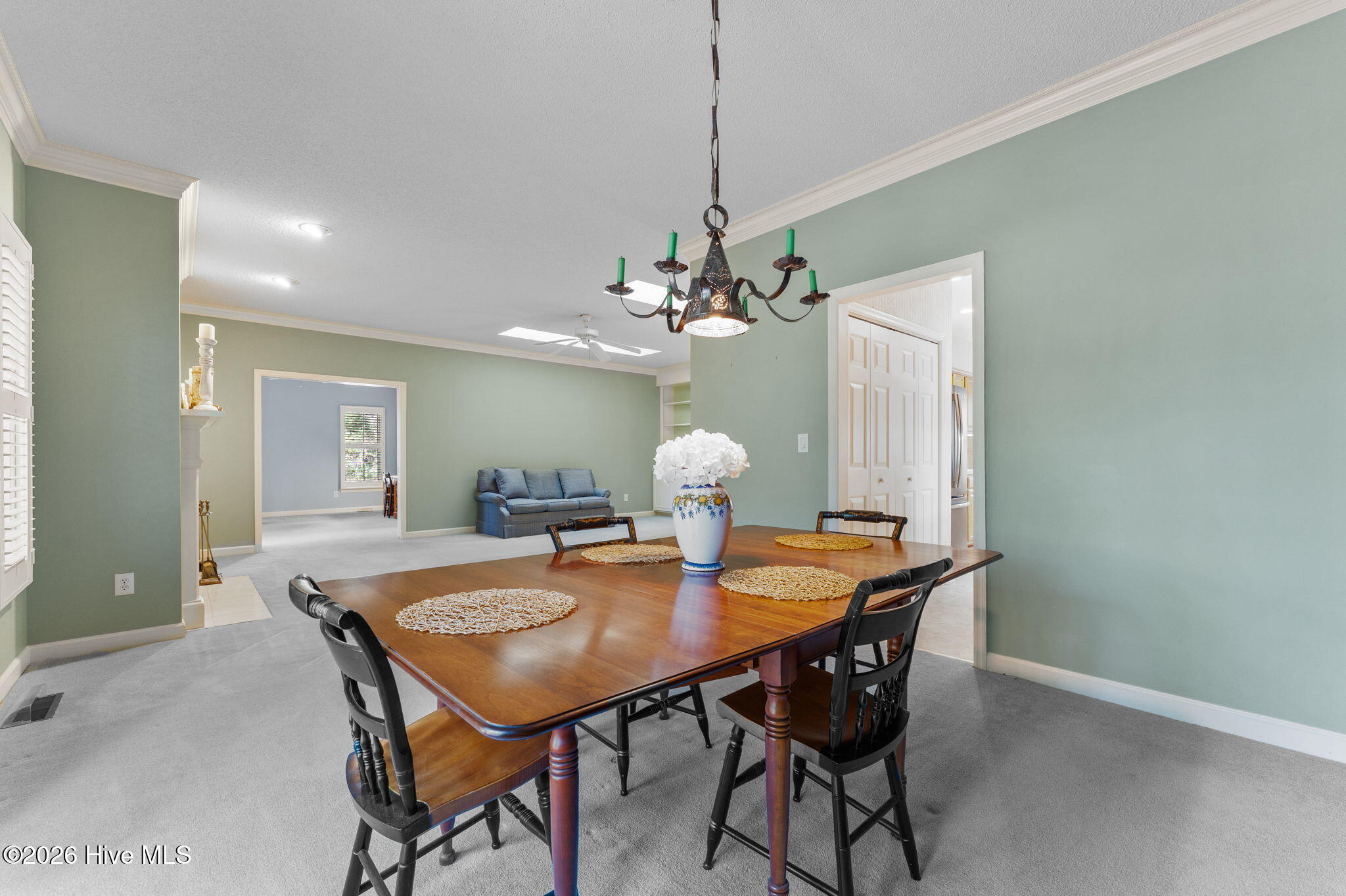 660 Redwood Drive