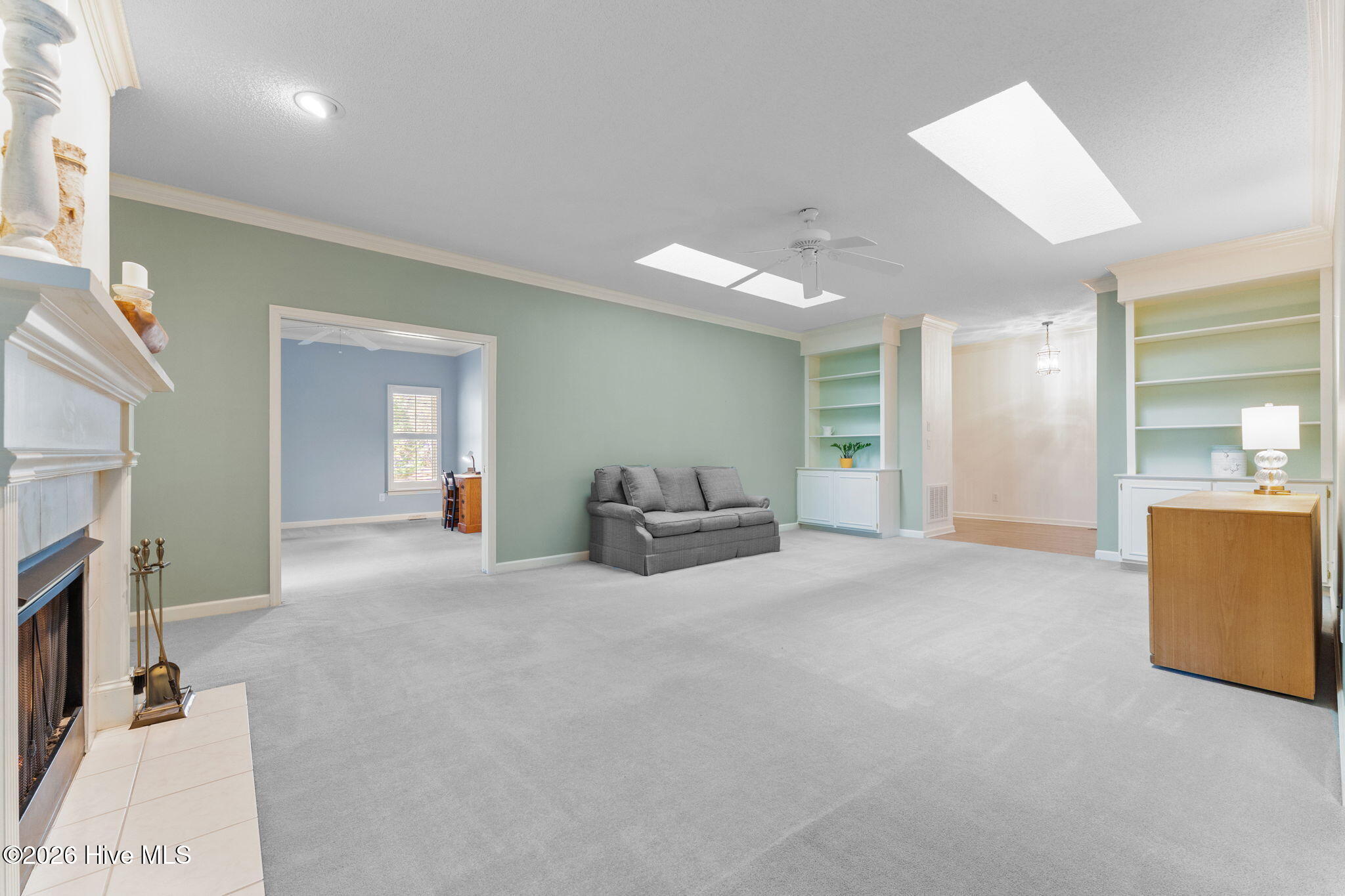 660 Redwood Drive