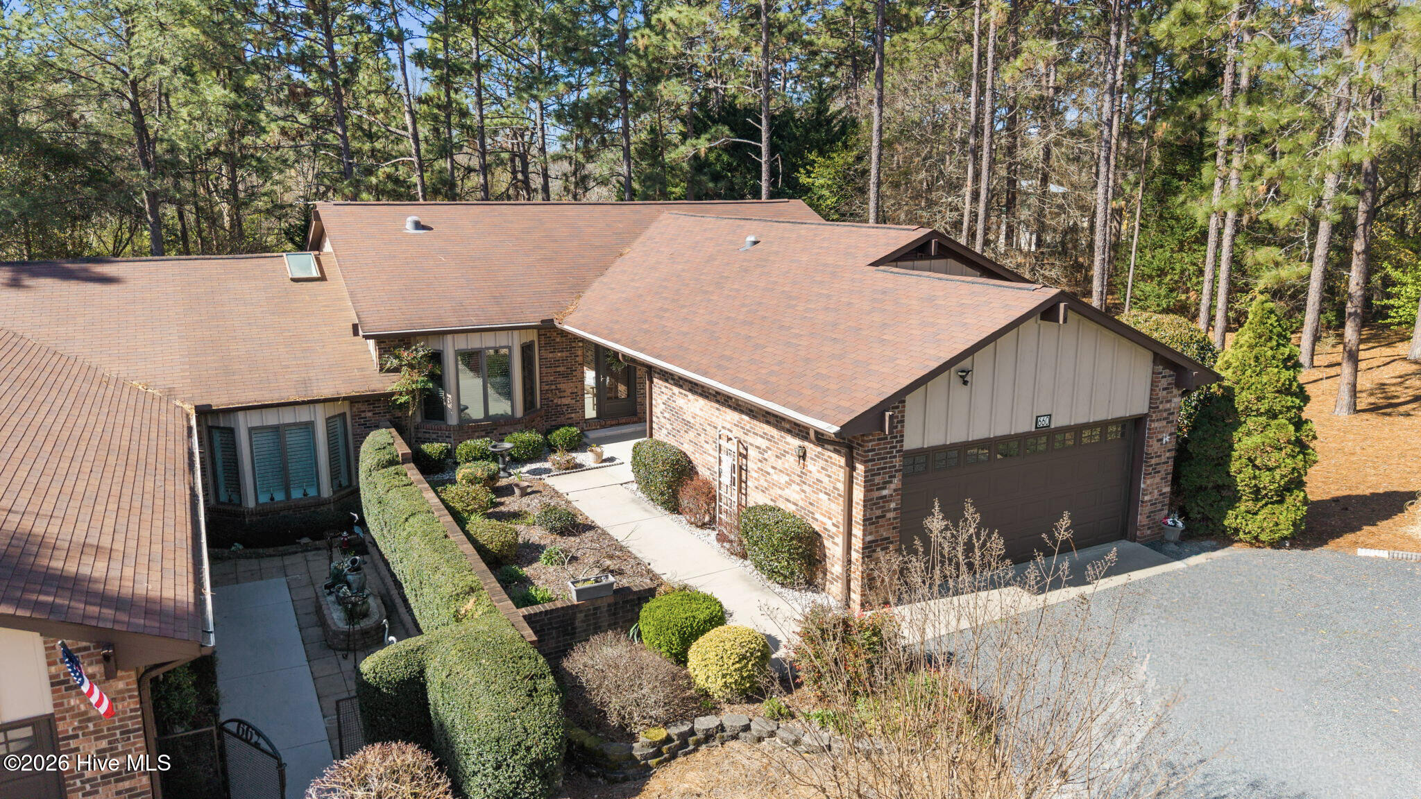 660 Redwood Drive