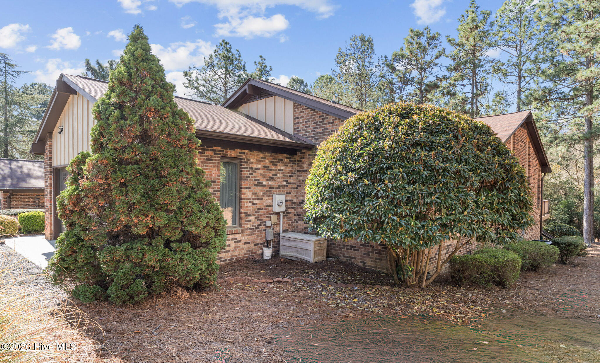 660 Redwood Drive