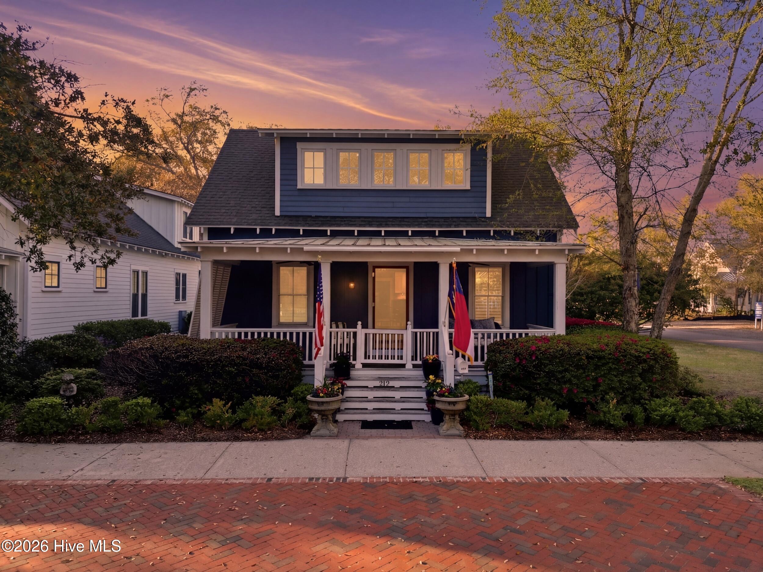 319 E Nash Street