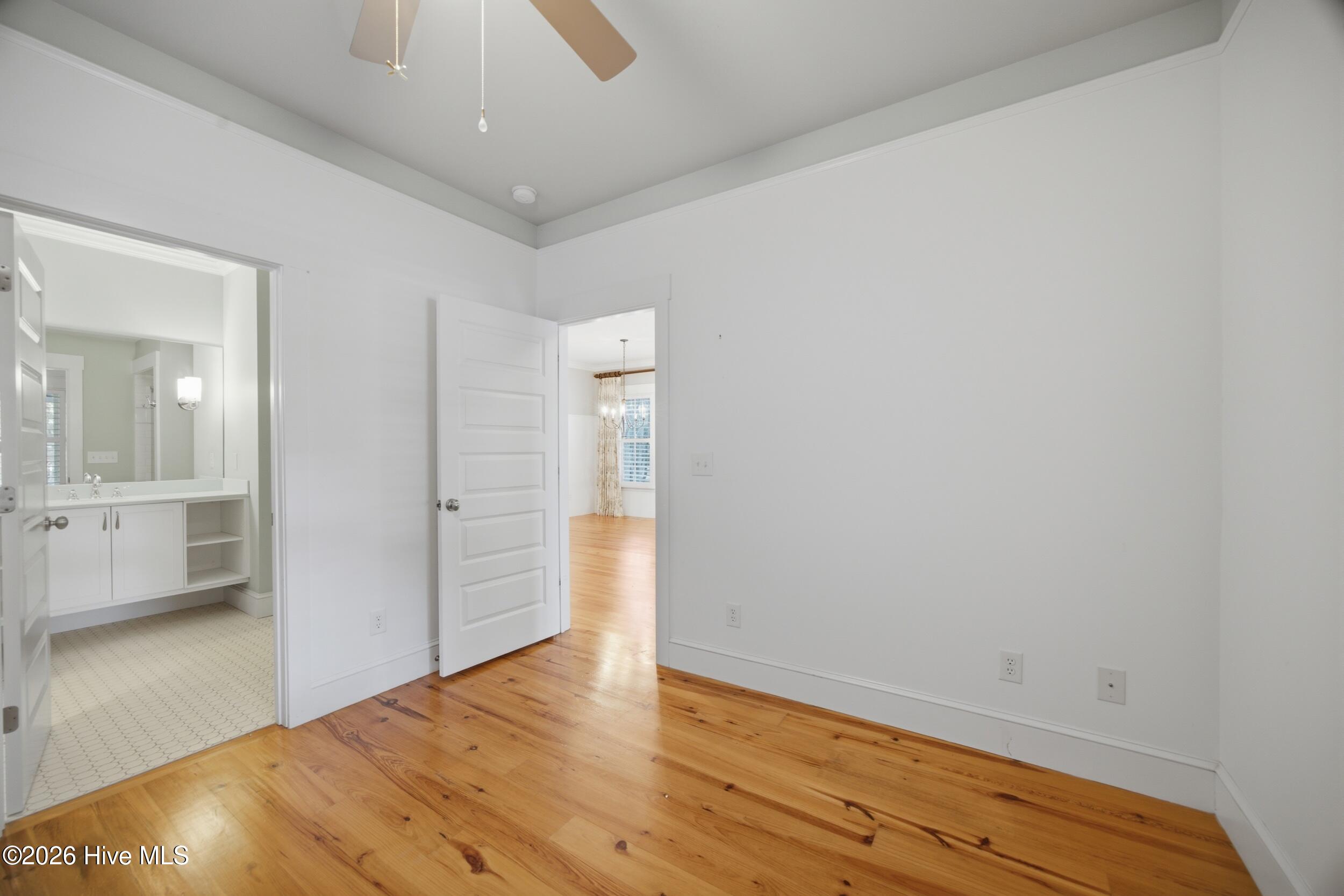 319 E Nash Street