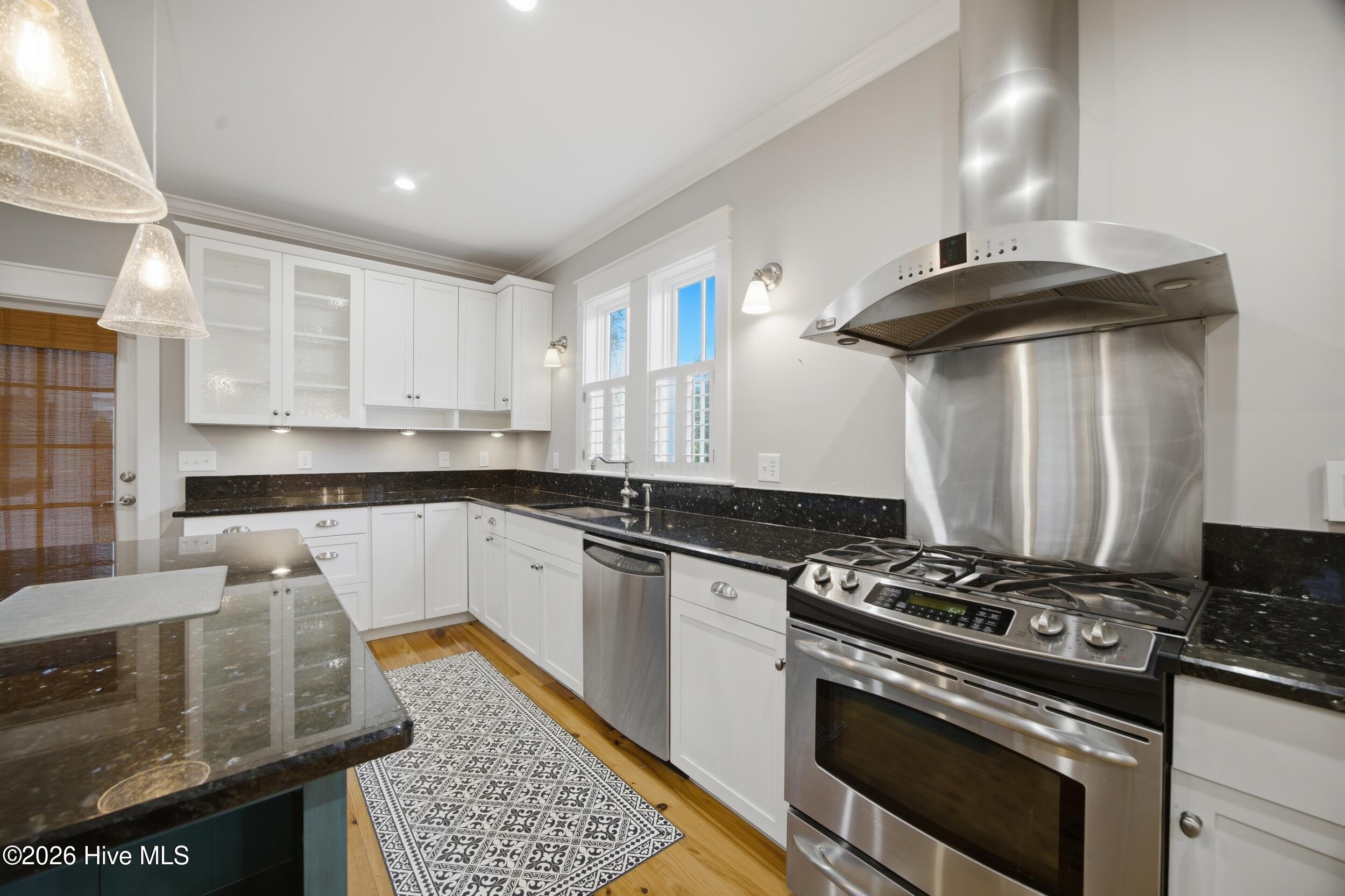 319 E Nash Street