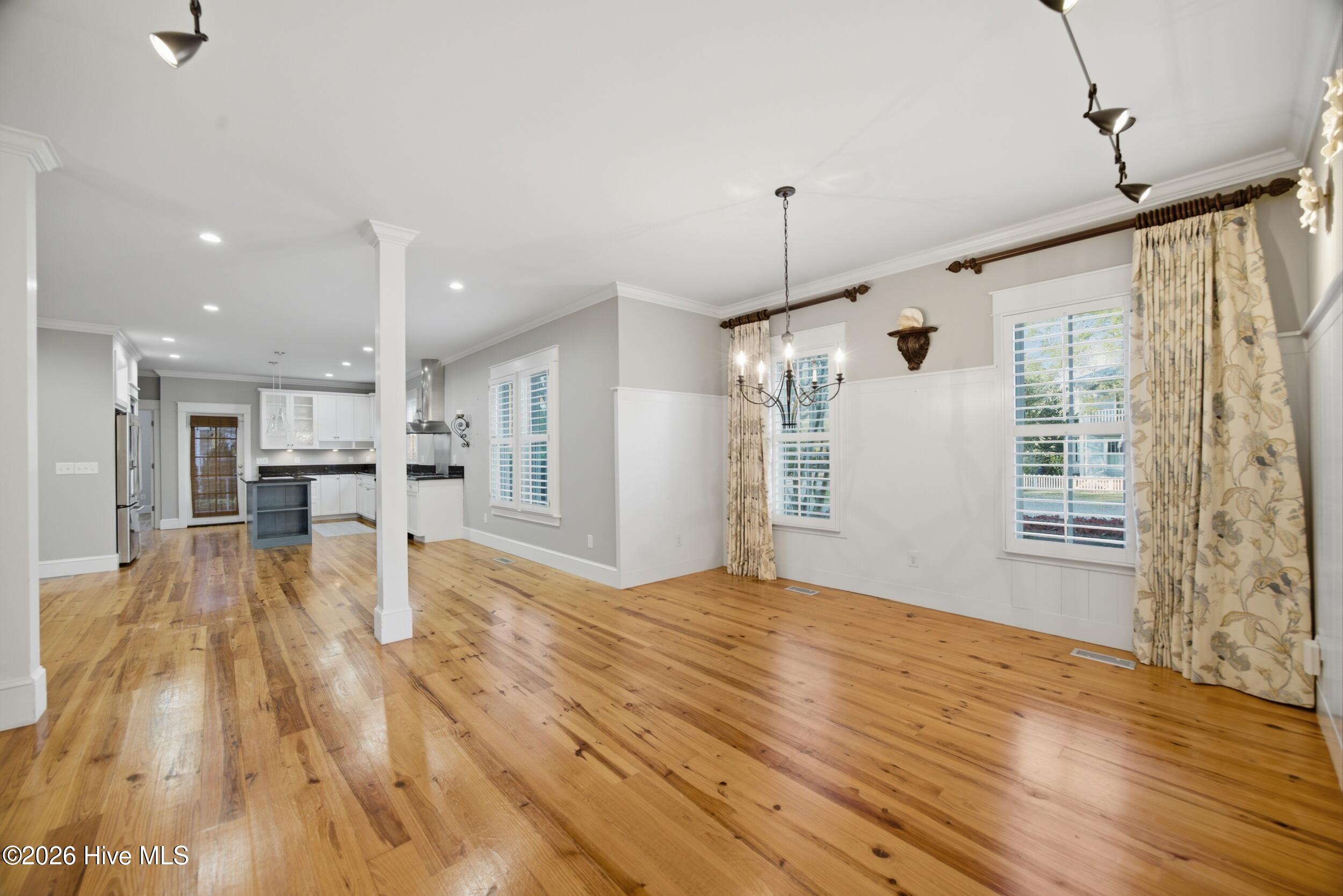 319 E Nash Street