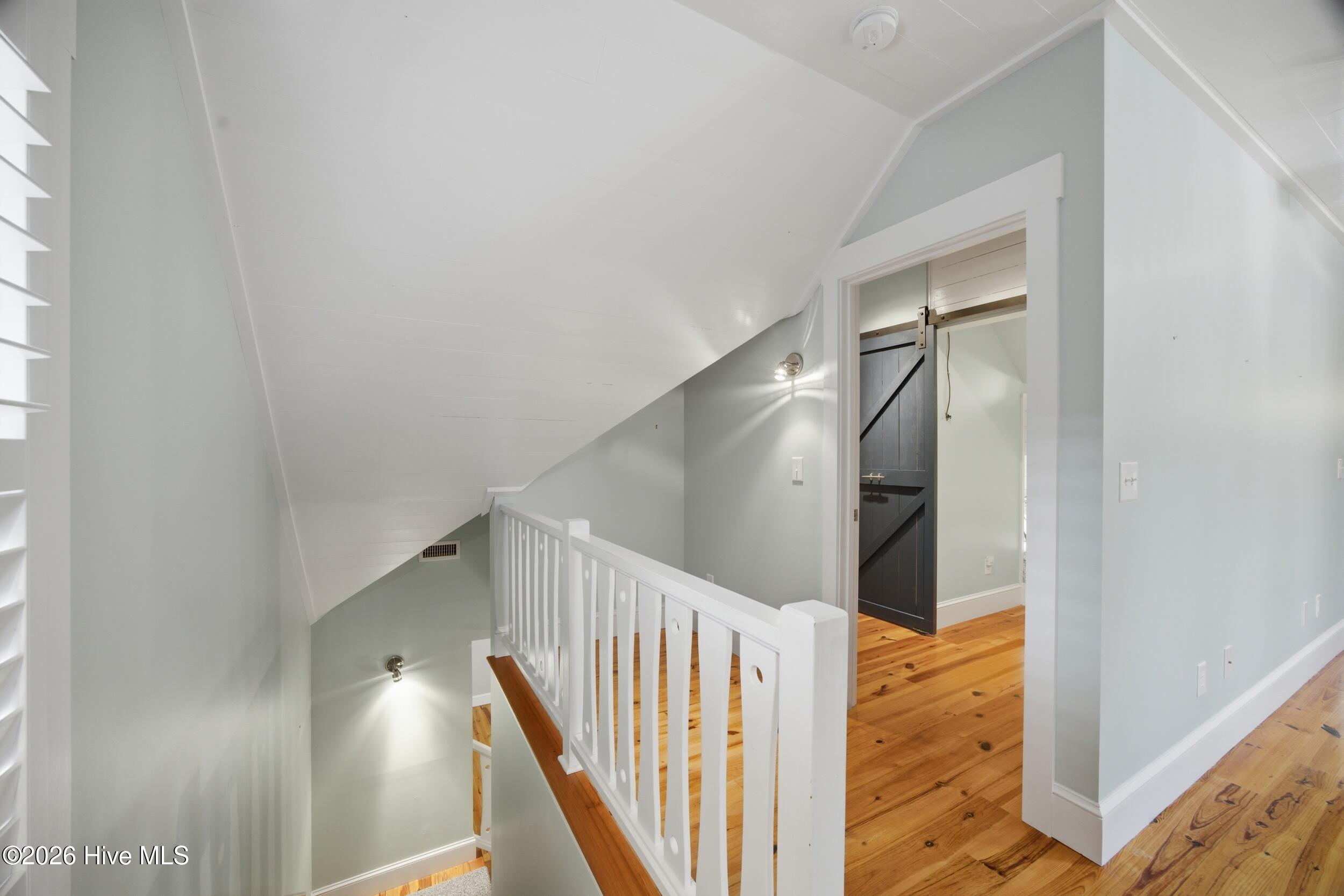 319 E Nash Street