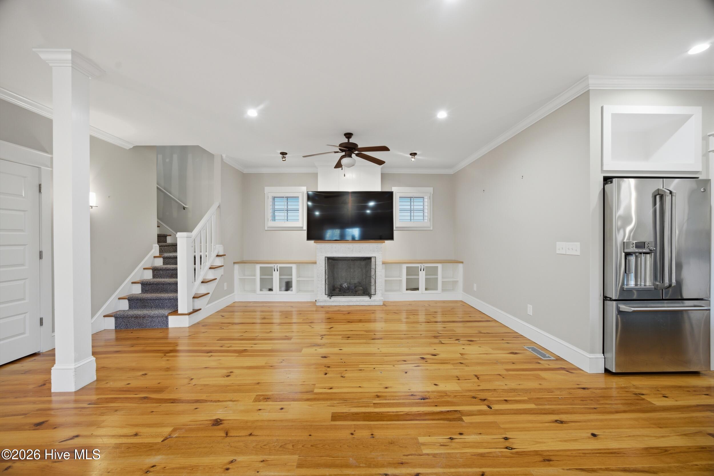319 E Nash Street