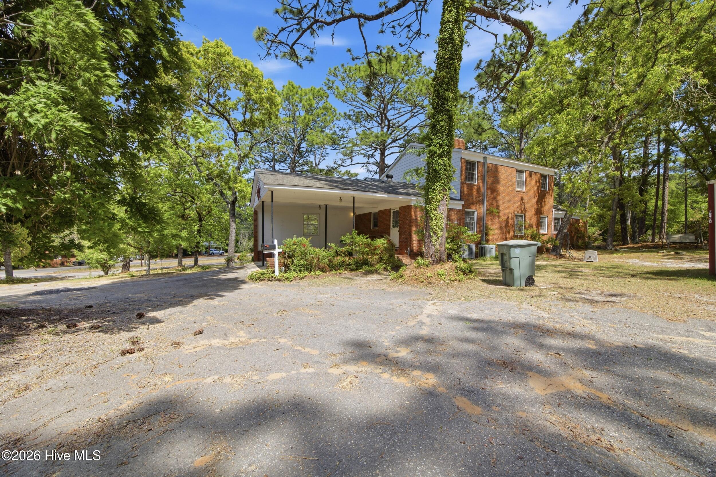 1205 Rollins Avenue
